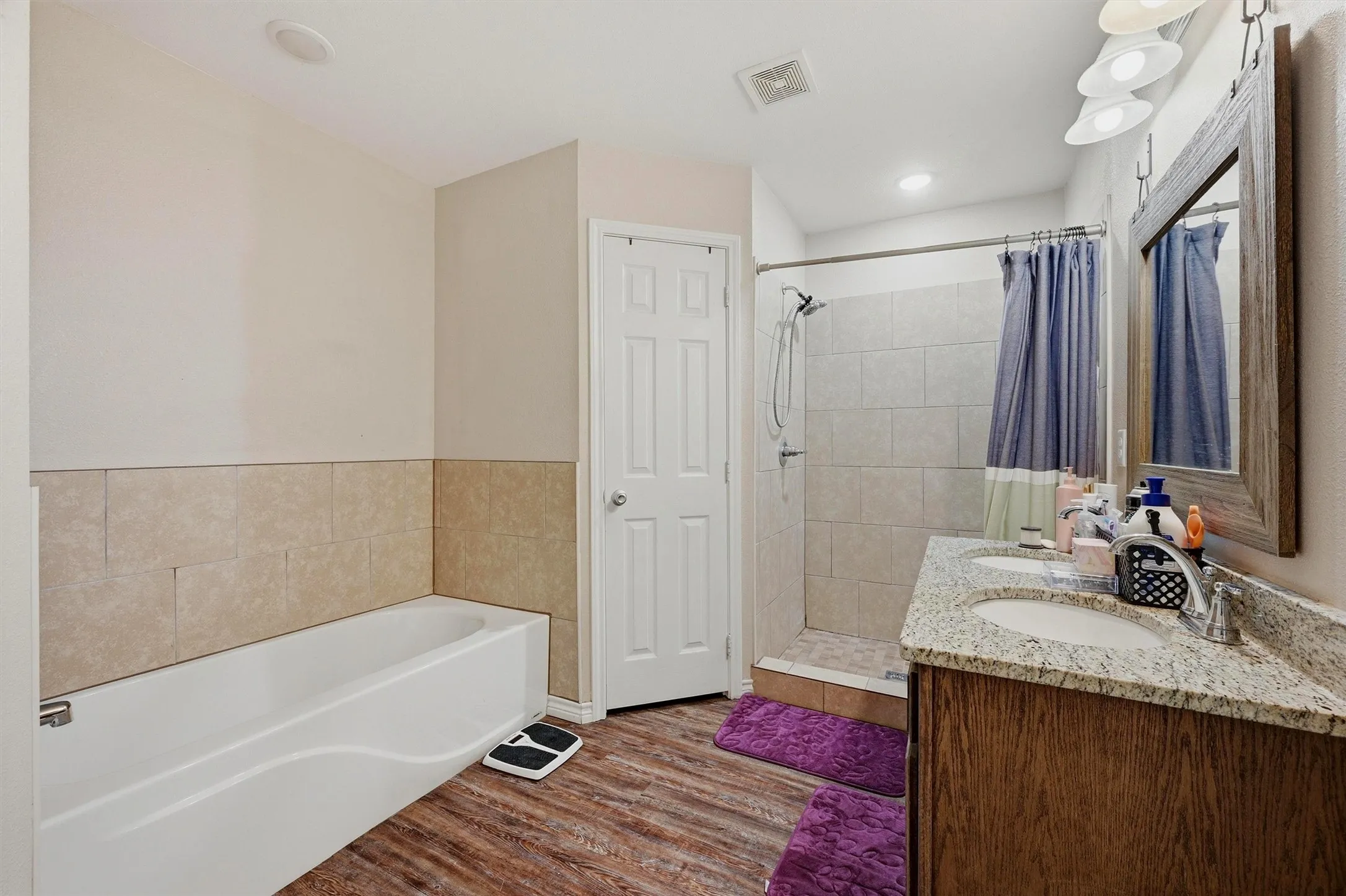 Single Family Residence For Sale in Grayson County , 508 Simpson Drive, Sherman, Texas 75092, 3 Bedroom, 2 Bathroom, 2 Garage spaces, 1,490 Sqft, built in 2019, mls#21255807, Real Estate Agent in Sherman, Homes For Sale in Grayson county, Homes For Sale in Sherman, Realtor in Sherman Texas, Real Estate Brokerage Independent Realty Texas, Luminita Cordes Realtor