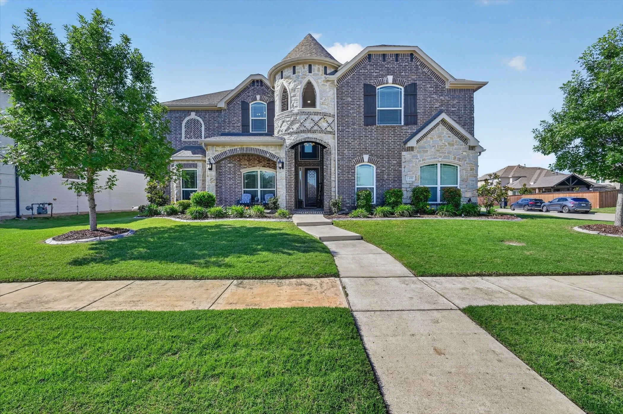 Single Family Residence For Sale in Collin County , 1400 Hodge Street, Mc Kinney, Texas 75071, 6 Bedroom, 4 Bathroom, 2 Garage spaces, 4,560 Sqft, built in 2018, Preowned, mls#21256498, Real Estate Agent in Mc Kinney, Homes For Sale in Collin county, Homes For Sale in Mc Kinney, Realtor in Mc Kinney Texas, Real Estate Brokerage Independent Realty Texas, Luminita Cordes Realtor