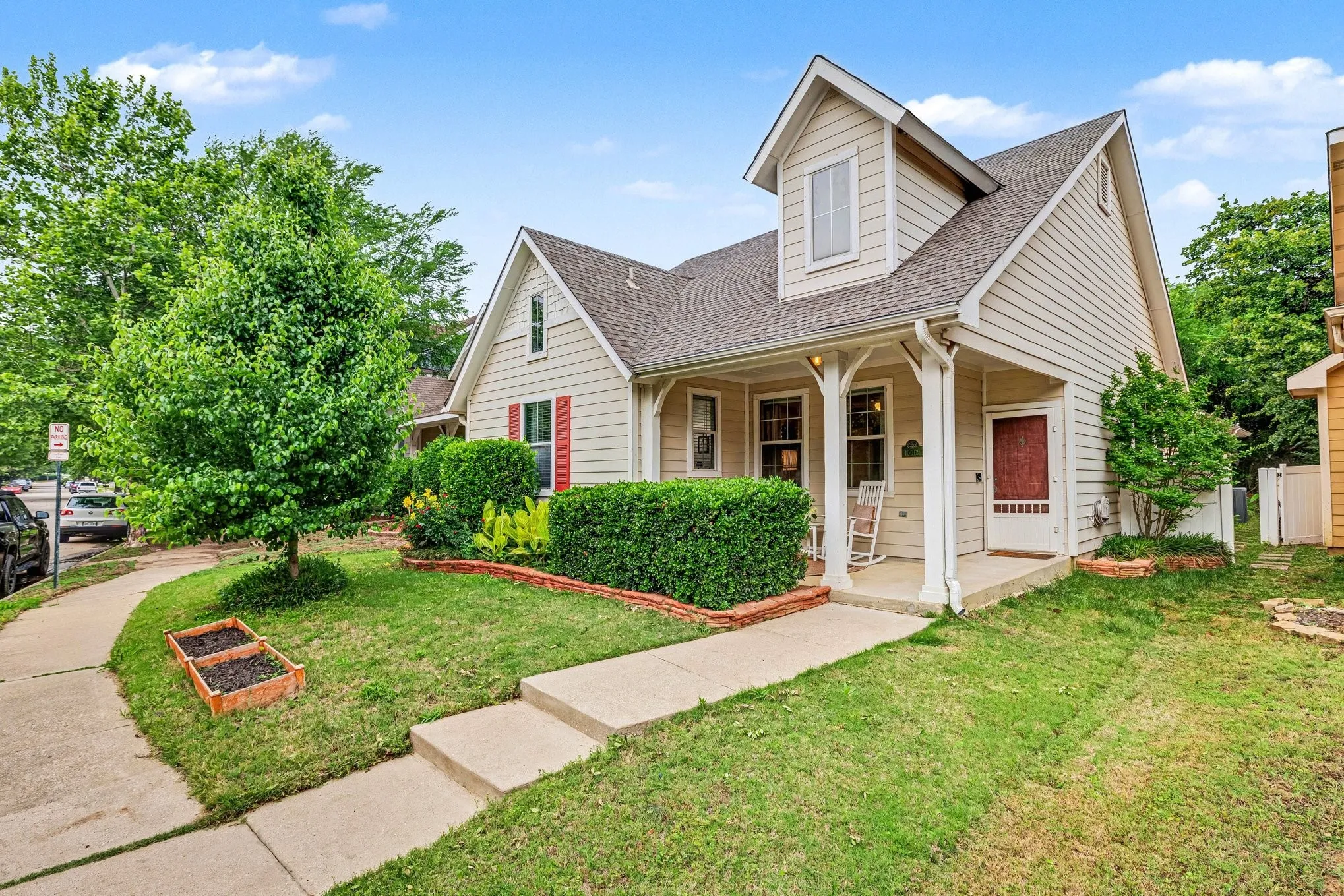 Single Family Residence For Sale in Denton County , 10013 Lexington Drive, Providence Village, Texas 76227, 3 Bedroom, 2 Bathroom, 2 Garage spaces, 1,320 Sqft, built in 2005, Preowned, mls#21255705, Real Estate Agent in Providence Village, Homes For Sale in Denton county, Homes For Sale in Providence Village, Realtor in Providence Village Texas, Real Estate Brokerage Independent Realty Texas, Luminita Cordes Realtor