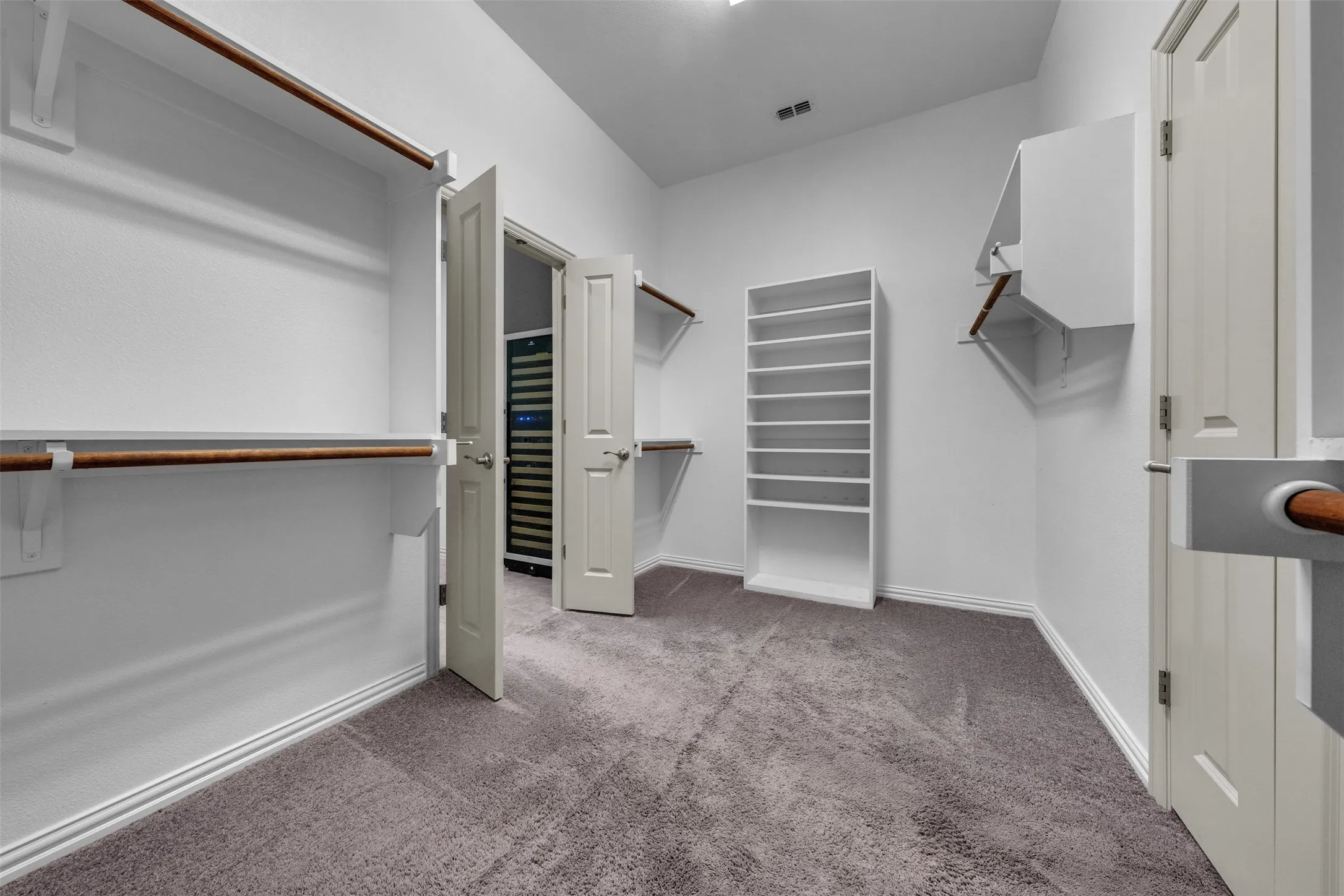 Single Family Residence For Sale in Tarrant County , 2801 Vista Azul Place 2801, Mansfield, Texas 76063, 2 Bedroom, 2 Bathroom, 2 Garage spaces, 2,614 Sqft, built in 2017, mls#21256486, Real Estate Agent in Mansfield, Homes For Sale in Tarrant county, Homes For Sale in Mansfield, Realtor in Mansfield Texas, Real Estate Brokerage Independent Realty Texas, Luminita Cordes Realtor