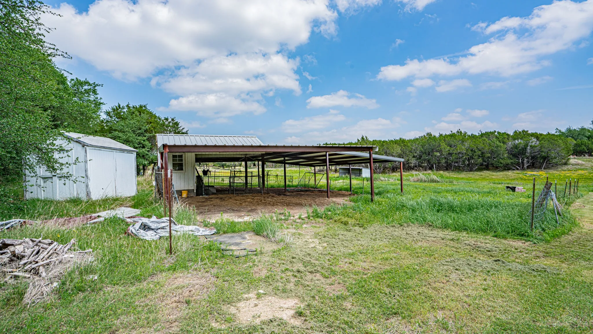 Farm For Sale in Hood County , 9200 Mitchell Bend Court, Granbury, Texas 76048, 3 Bedrooms, 2 Bathrooms, 4 Garage spaces, 1,900 Sqft, built in 1890, Preowned, Price $2,000,000, mls#21255109, Real Estate Agent in Granbury, Homes For Sale in Hood county, Homes For Sale in Granbury, Realtor in Granbury Texas, Real Estate Brokerage Independent Realty Texas, Luminita Cordes Realtor