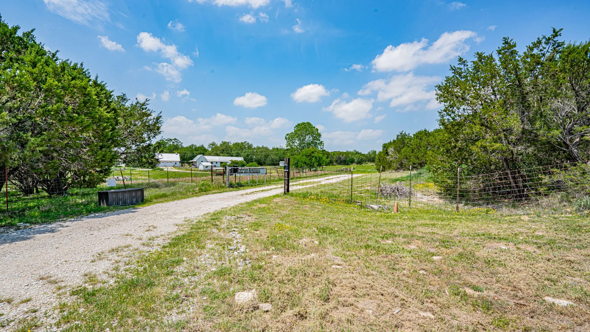 Farm For Sale in Hood County , 9200 Mitchell Bend Court, Granbury, Texas 76048, 3 Bedrooms, 2 Bathrooms, 4 Garage spaces, 1,900 Sqft, built in 1890, Preowned, Price $2,000,000, mls#21255109, Real Estate Agent in Granbury, Homes For Sale in Hood county, Homes For Sale in Granbury, Realtor in Granbury Texas, Real Estate Brokerage Independent Realty Texas, Luminita Cordes Realtor