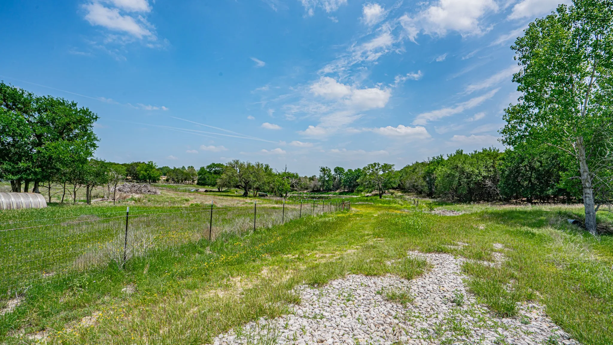 Farm For Sale in Hood County , 9200 Mitchell Bend Court, Granbury, Texas 76048, 3 Bedrooms, 2 Bathrooms, 4 Garage spaces, 1,900 Sqft, built in 1890, Preowned, Price $2,000,000, mls#21255109, Real Estate Agent in Granbury, Homes For Sale in Hood county, Homes For Sale in Granbury, Realtor in Granbury Texas, Real Estate Brokerage Independent Realty Texas, Luminita Cordes Realtor