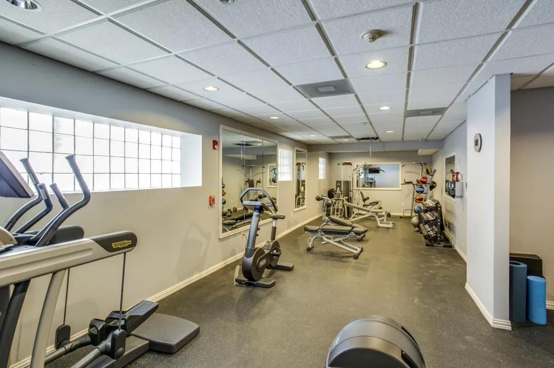 Condominium For Sale in Dallas County , 2305 Worthington Street 219, Dallas, Texas 75204, 1 Bedroom, 1 Bathroom, 1 Garage spaces, 852 Sqft, built in 1999, mls#21255133, Real Estate Agent in Dallas, Homes For Sale in Dallas county, Homes For Sale in Dallas, Realtor in Dallas Texas, Real Estate Brokerage Independent Realty Texas, Luminita Cordes Realtor
