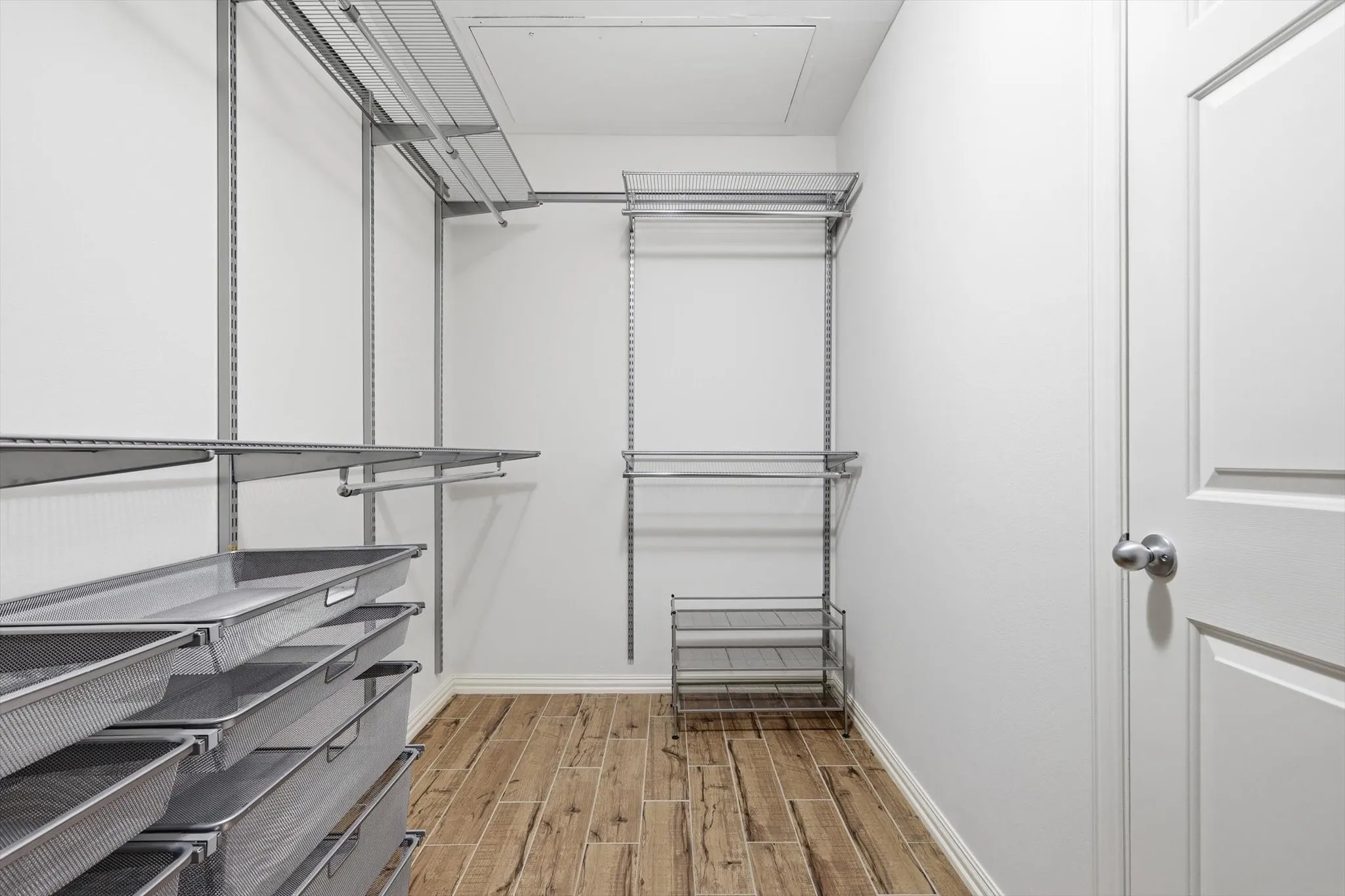 Condominium For Sale in Dallas County , 2305 Worthington Street 219, Dallas, Texas 75204, 1 Bedroom, 1 Bathroom, 1 Garage spaces, 852 Sqft, built in 1999, mls#21255133, Real Estate Agent in Dallas, Homes For Sale in Dallas county, Homes For Sale in Dallas, Realtor in Dallas Texas, Real Estate Brokerage Independent Realty Texas, Luminita Cordes Realtor