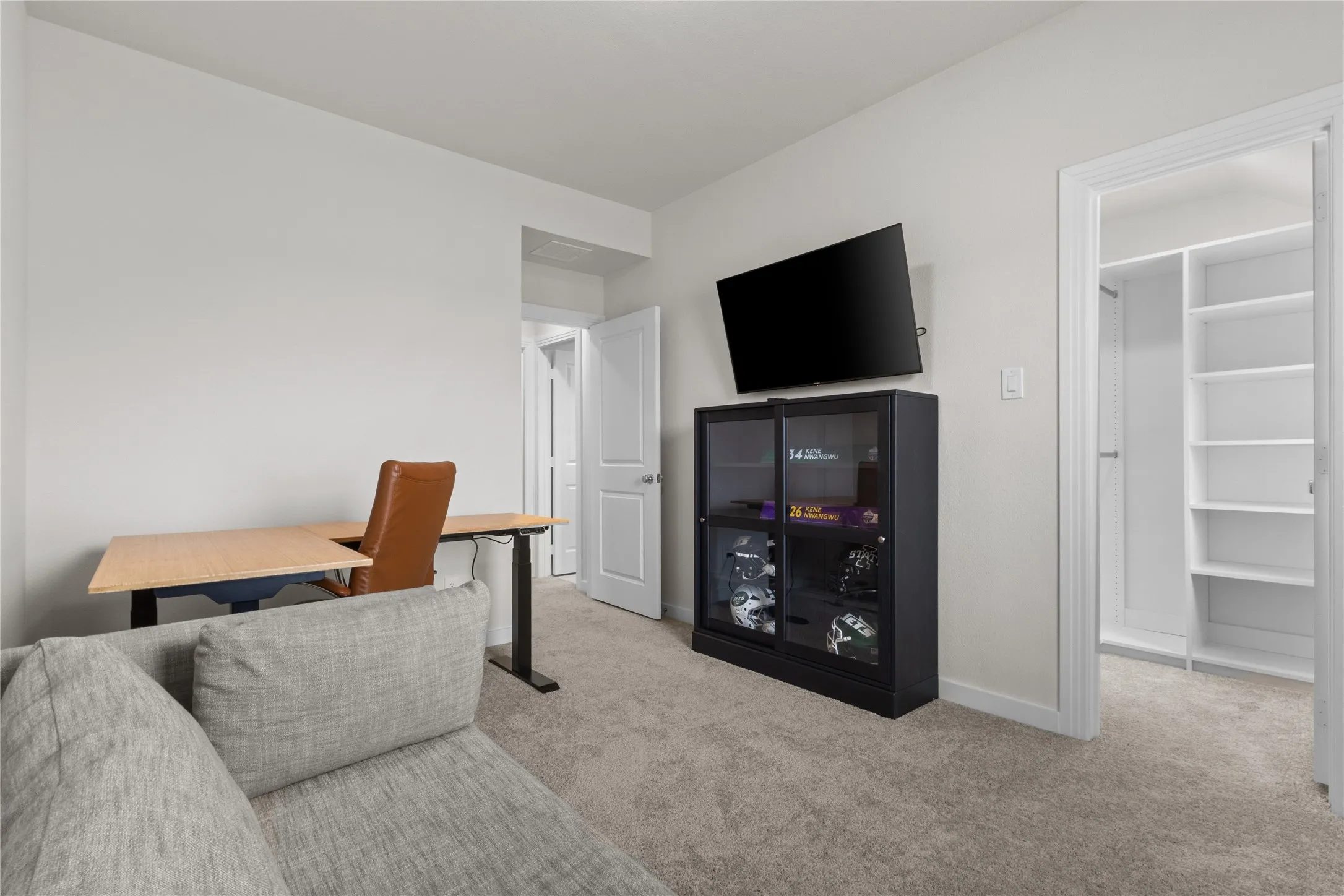 Upstairs Bedroom 2