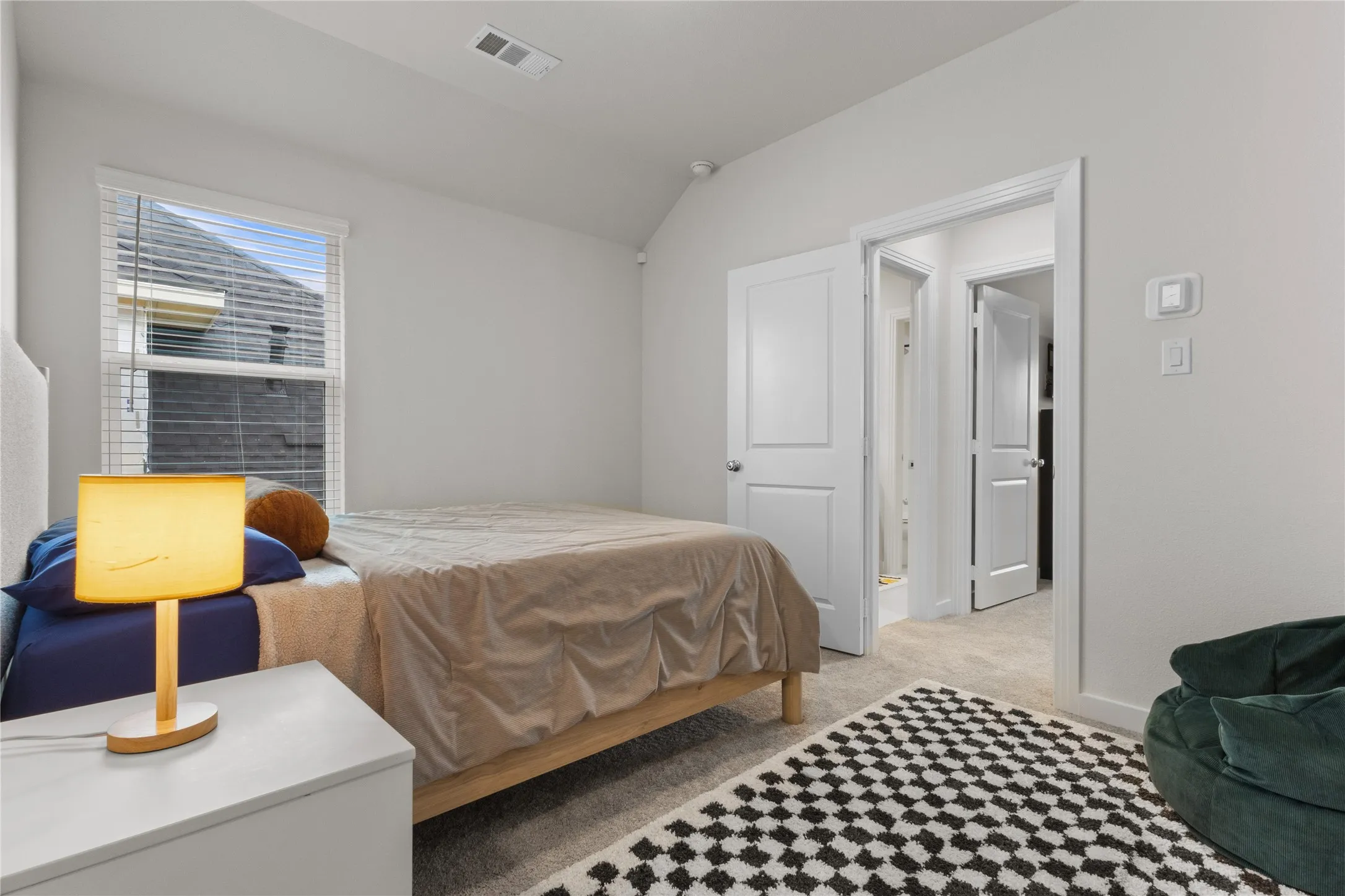 Upstairs Bedroom 2