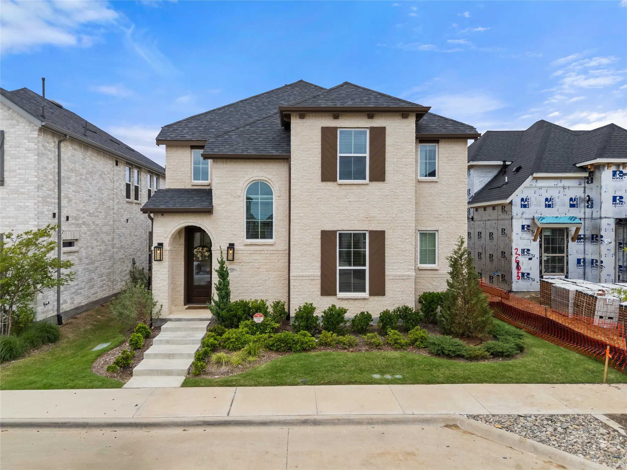Single Family Residence For Sale in Collin County , 2609 Holland Court, Celina, Texas 75009, 4 Bedrooms, 3 Bathrooms, 2 Garage spaces, 2,297 Sqft, built in 2023, Preowned, Price $479,000, mls#21253458, Real Estate Agent in Celina, Homes For Sale in Collin county, Homes For Sale in Celina, Realtor in Celina Texas, Real Estate Brokerage Independent Realty Texas, Luminita Cordes Realtor