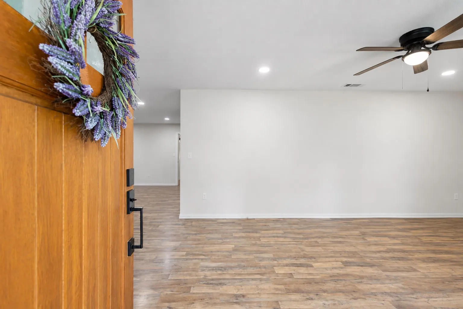 Single Family Residence For Sale in Van Zandt County , 997 Vz County Road 4810, Ben Wheeler, Texas 75754, 4 Bedroom, 3 Bathroom, Garage spaces, 2,521 Sqft, built in 1969, mls#21252287, Real Estate Agent in Ben Wheeler, Homes For Sale in Van Zandt county, Homes For Sale in Ben Wheeler, Realtor in Ben Wheeler Texas, Real Estate Brokerage Independent Realty Texas, Luminita Cordes Realtor