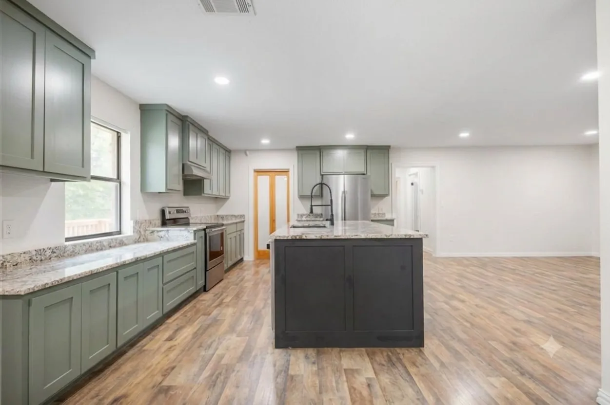 Single Family Residence For Sale in Van Zandt County , 997 Vz County Road 4810, Ben Wheeler, Texas 75754, 4 Bedroom, 3 Bathroom, Garage spaces, 2,521 Sqft, built in 1969, mls#21252287, Real Estate Agent in Ben Wheeler, Homes For Sale in Van Zandt county, Homes For Sale in Ben Wheeler, Realtor in Ben Wheeler Texas, Real Estate Brokerage Independent Realty Texas, Luminita Cordes Realtor