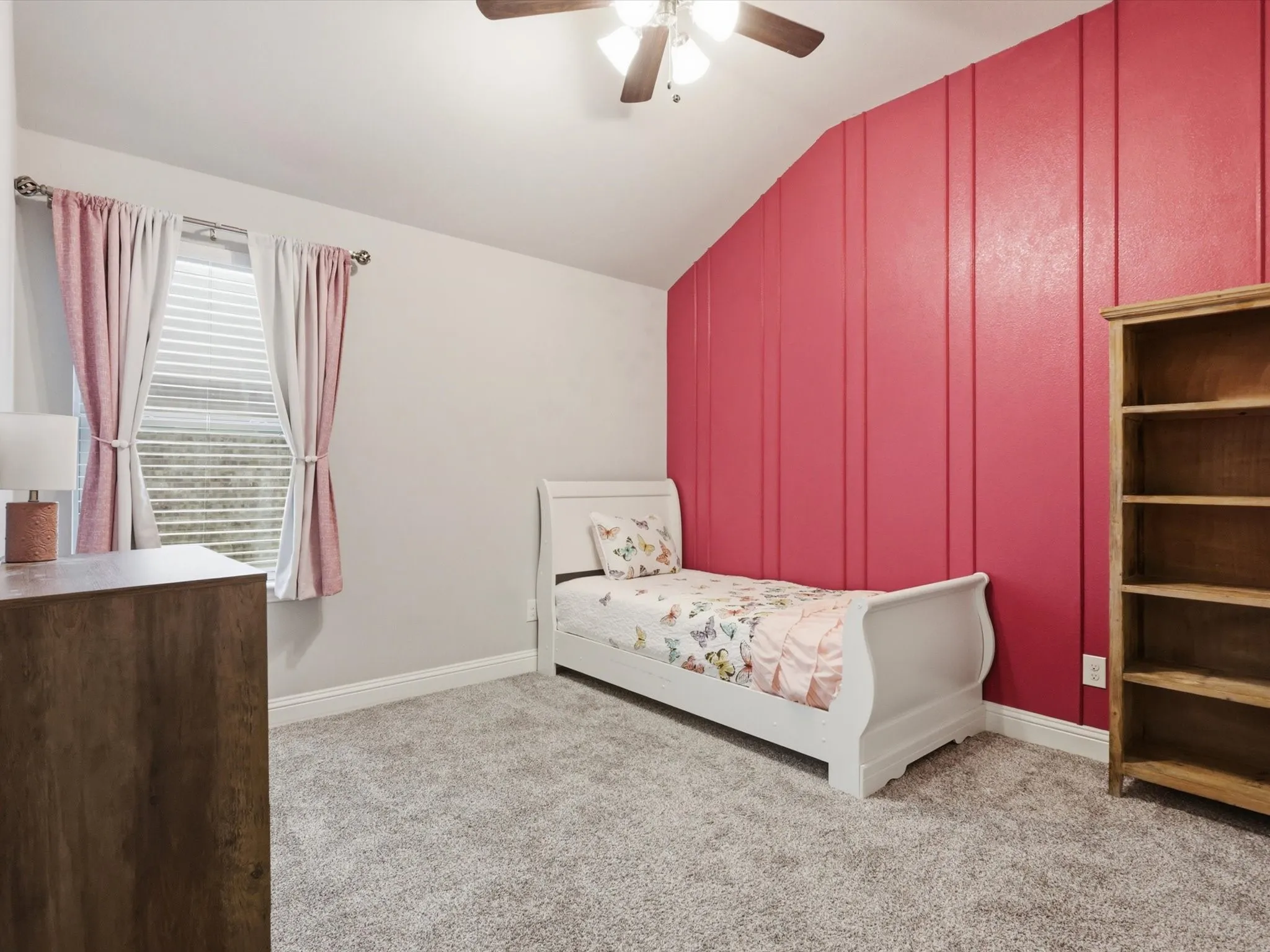 Single Family Residence For Sale in Denton County , 358 Highmeadow Drive, Aubrey, Texas 76227, 3 Bedroom, 2 Bathroom, 2 Garage spaces, 1,500 Sqft, built in 2018, mls#21251911, Real Estate Agent in Aubrey, Homes For Sale in Denton county, Homes For Sale in Aubrey, Realtor in Aubrey Texas, Real Estate Brokerage Independent Realty Texas, Luminita Cordes Realtor