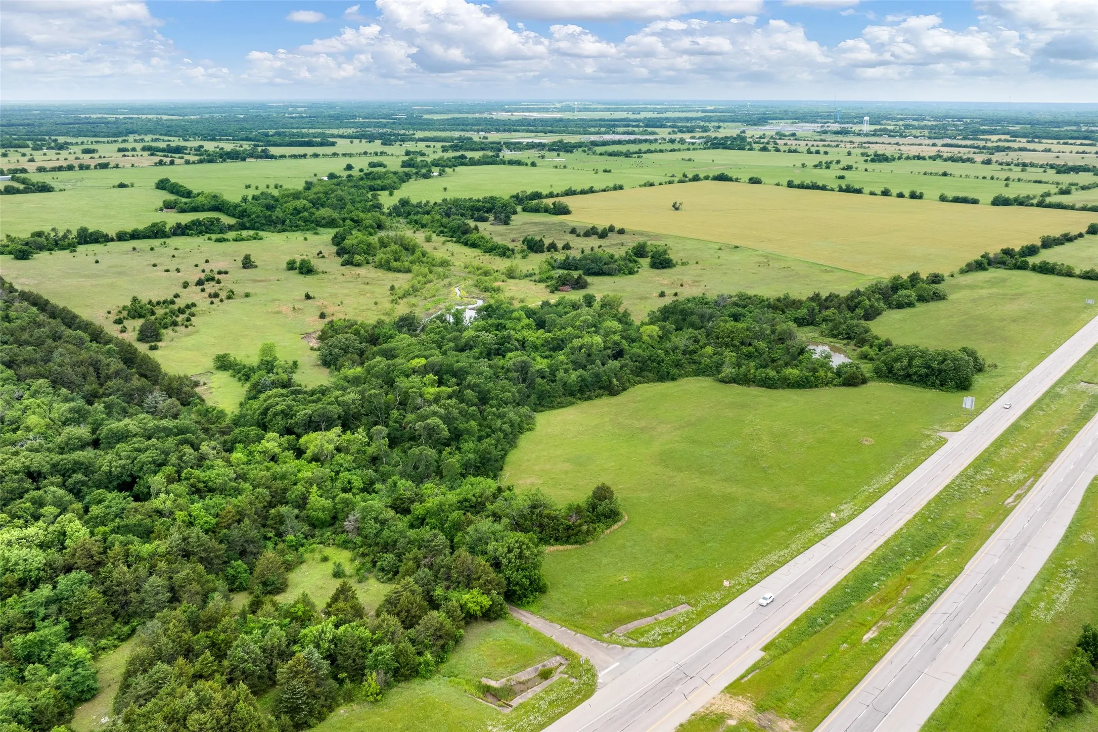 Unimproved Land For Sale in Fannin County , TBD Highway 82, Bonham, Texas 75418, 0, 0, Garage spaces, 0 Sqft, built in 0, mls#21249752, Real Estate Agent in Bonham, Homes For Sale in Fannin county, Homes For Sale in Bonham, Realtor in Bonham Texas, Real Estate Brokerage Independent Realty Texas, Luminita Cordes Realtor