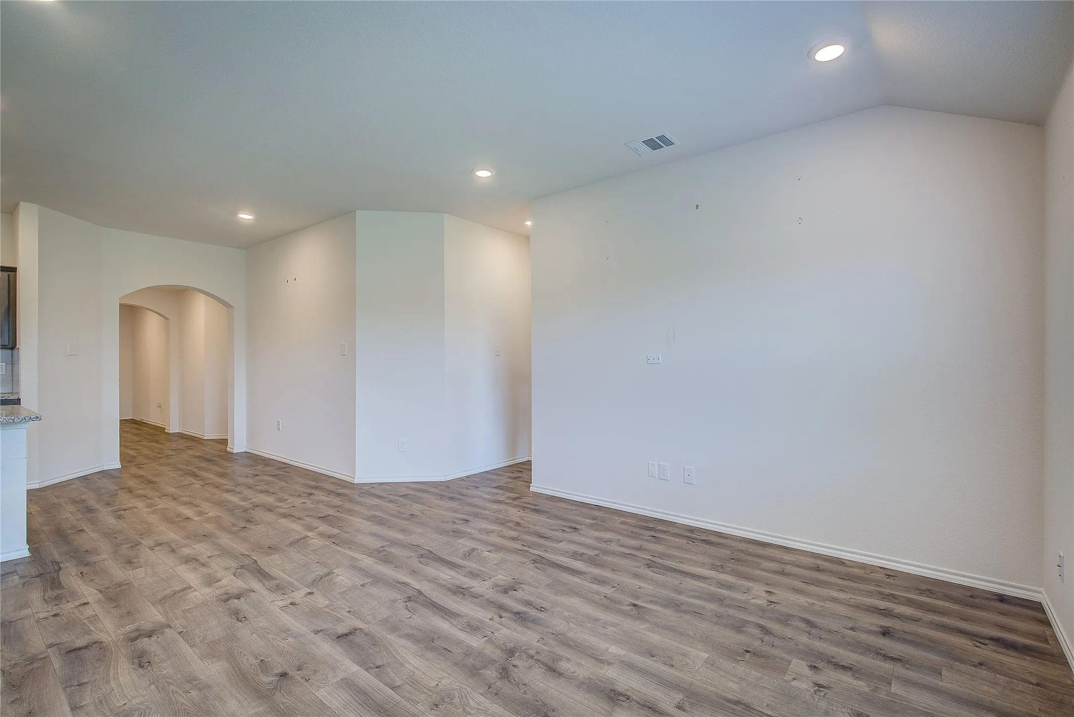 Single Family Residence For Sale in Collin County , 702 Saddle Oak Lane, Josephine, Texas 75189, 4 Bedroom, 2 Bathroom, 2 Garage spaces, 1,577 Sqft, built in 2020, mls#21255494, Real Estate Agent in Josephine, Homes For Sale in Collin county, Homes For Sale in Josephine, Realtor in Josephine Texas, Real Estate Brokerage Independent Realty Texas, Luminita Cordes Realtor