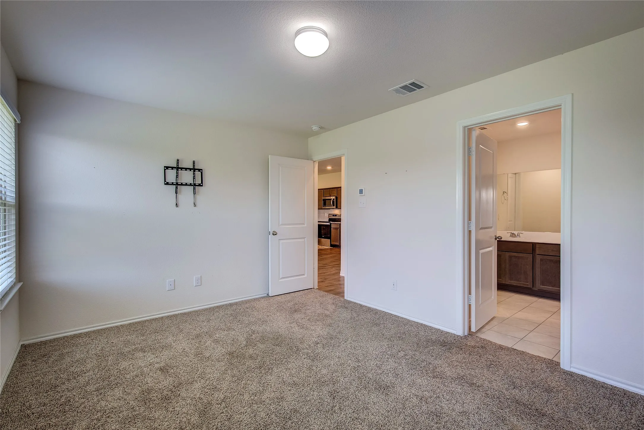 Single Family Residence For Sale in Collin County , 702 Saddle Oak Lane, Josephine, Texas 75189, 4 Bedroom, 2 Bathroom, 2 Garage spaces, 1,577 Sqft, built in 2020, mls#21255494, Real Estate Agent in Josephine, Homes For Sale in Collin county, Homes For Sale in Josephine, Realtor in Josephine Texas, Real Estate Brokerage Independent Realty Texas, Luminita Cordes Realtor