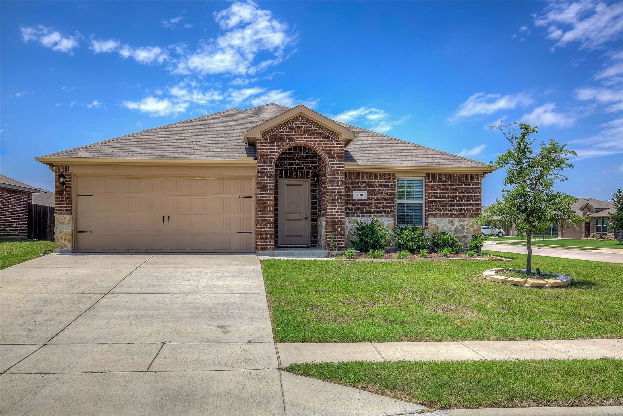Single Family Residence For Sale in Collin County , 702 Saddle Oak Lane, Josephine, Texas 75189, 4 Bedroom, 2 Bathroom, 2 Garage spaces, 1,577 Sqft, built in 2020, mls#21255494, Real Estate Agent in Josephine, Homes For Sale in Collin county, Homes For Sale in Josephine, Realtor in Josephine Texas, Real Estate Brokerage Independent Realty Texas, Luminita Cordes Realtor