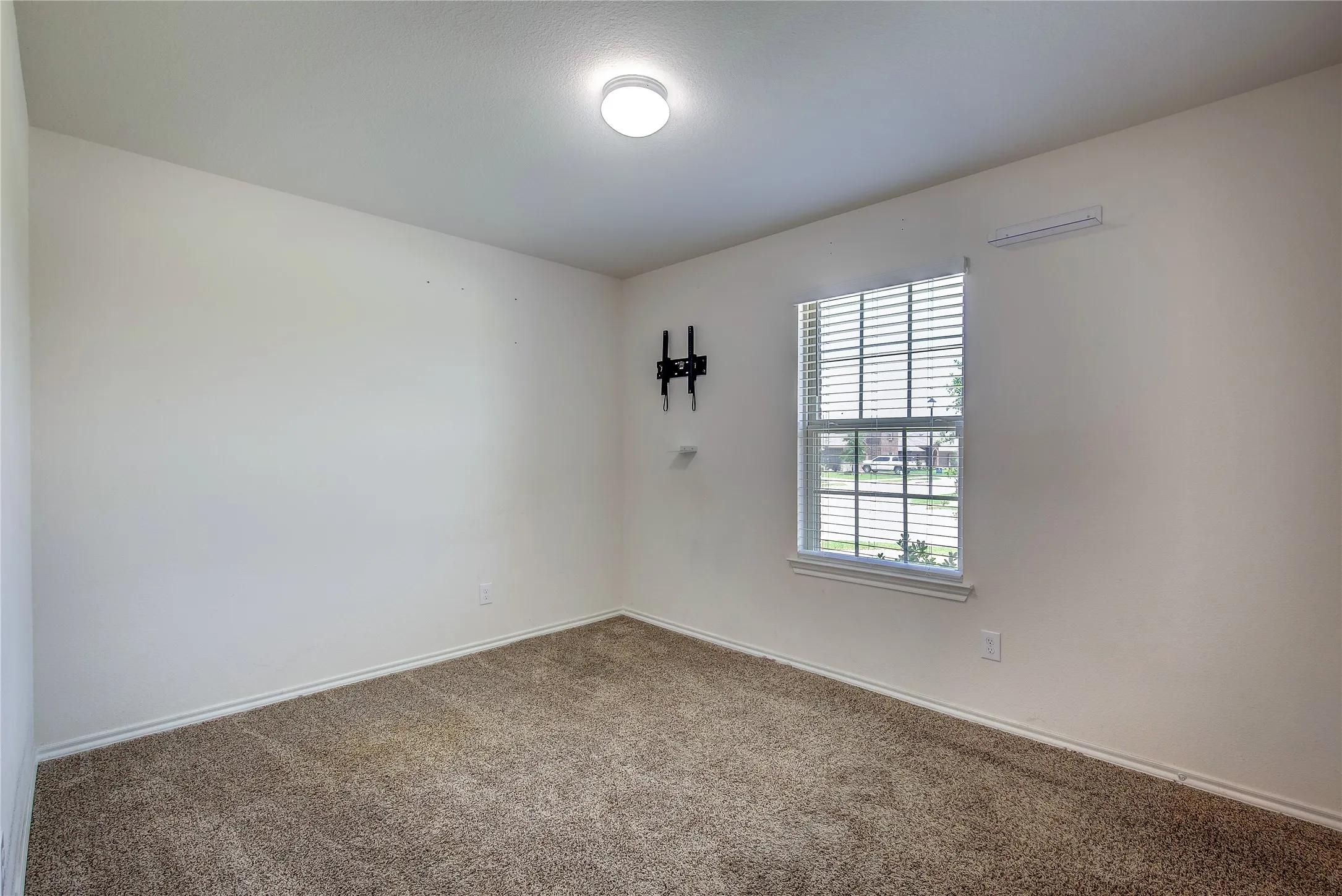 Single Family Residence For Sale in Collin County , 702 Saddle Oak Lane, Josephine, Texas 75189, 4 Bedroom, 2 Bathroom, 2 Garage spaces, 1,577 Sqft, built in 2020, mls#21255494, Real Estate Agent in Josephine, Homes For Sale in Collin county, Homes For Sale in Josephine, Realtor in Josephine Texas, Real Estate Brokerage Independent Realty Texas, Luminita Cordes Realtor