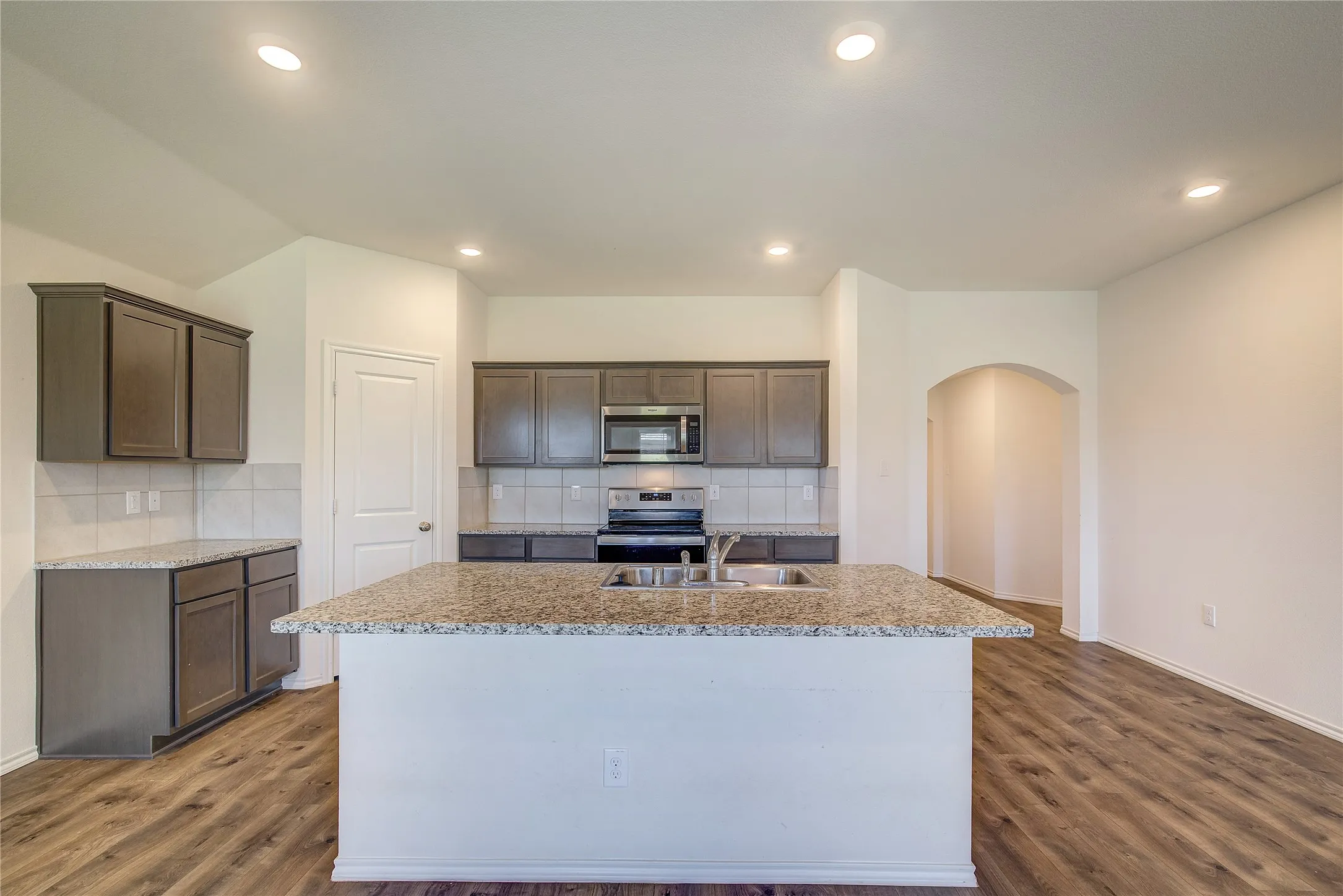 Single Family Residence For Sale in Collin County , 702 Saddle Oak Lane, Josephine, Texas 75189, 4 Bedroom, 2 Bathroom, 2 Garage spaces, 1,577 Sqft, built in 2020, mls#21255494, Real Estate Agent in Josephine, Homes For Sale in Collin county, Homes For Sale in Josephine, Realtor in Josephine Texas, Real Estate Brokerage Independent Realty Texas, Luminita Cordes Realtor