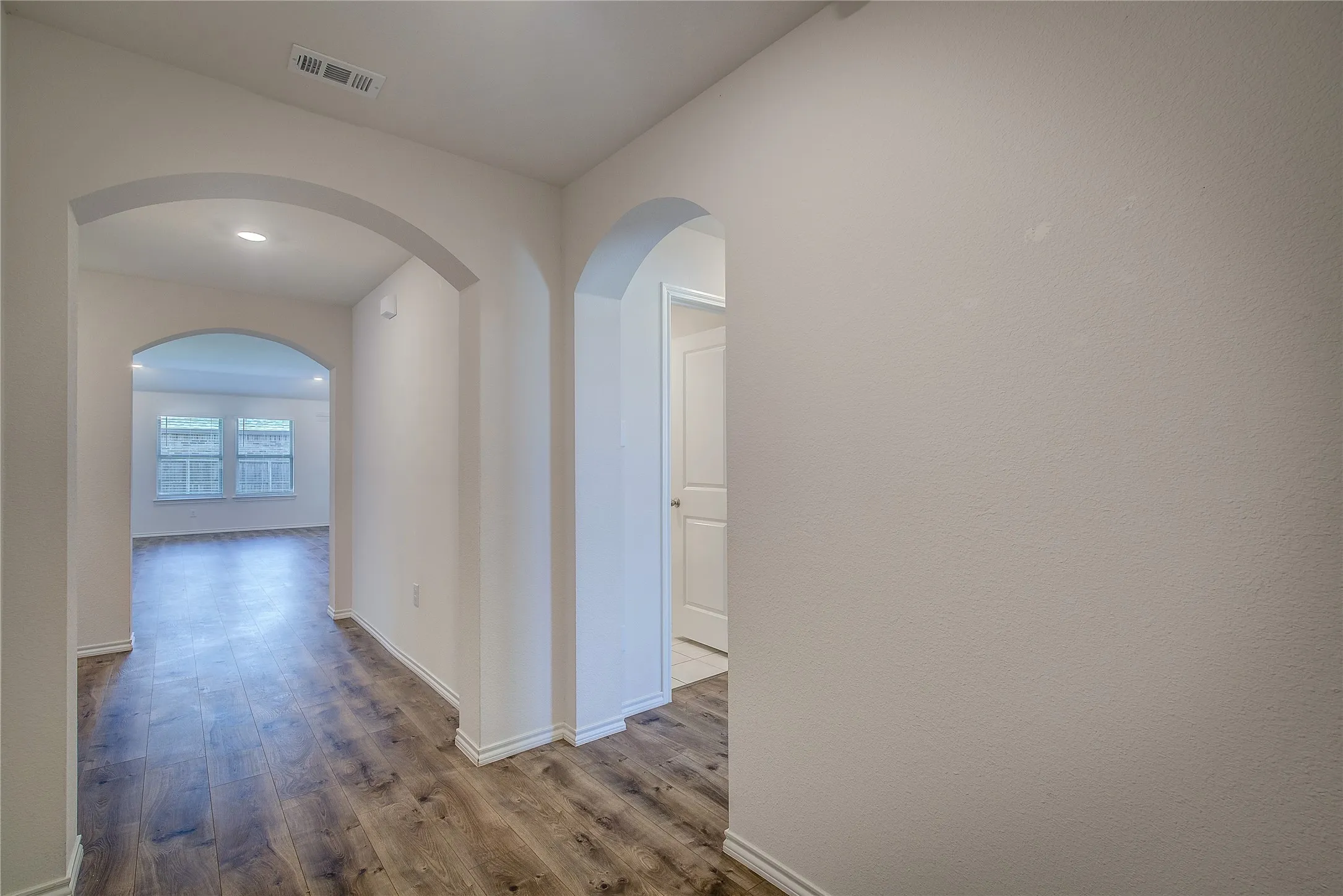 Single Family Residence For Sale in Collin County , 702 Saddle Oak Lane, Josephine, Texas 75189, 4 Bedroom, 2 Bathroom, 2 Garage spaces, 1,577 Sqft, built in 2020, mls#21255494, Real Estate Agent in Josephine, Homes For Sale in Collin county, Homes For Sale in Josephine, Realtor in Josephine Texas, Real Estate Brokerage Independent Realty Texas, Luminita Cordes Realtor