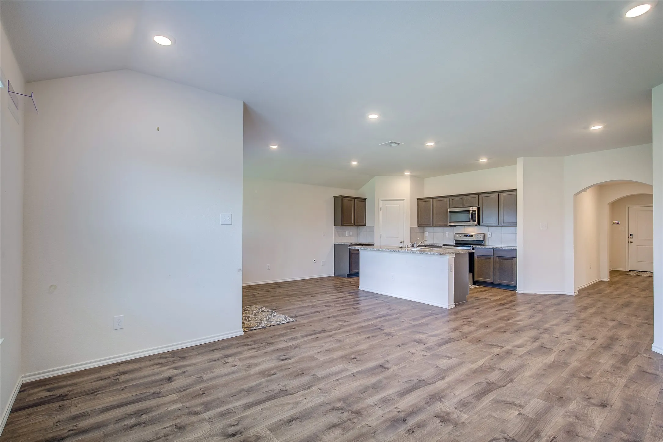 Single Family Residence For Sale in Collin County , 702 Saddle Oak Lane, Josephine, Texas 75189, 4 Bedroom, 2 Bathroom, 2 Garage spaces, 1,577 Sqft, built in 2020, mls#21255494, Real Estate Agent in Josephine, Homes For Sale in Collin county, Homes For Sale in Josephine, Realtor in Josephine Texas, Real Estate Brokerage Independent Realty Texas, Luminita Cordes Realtor