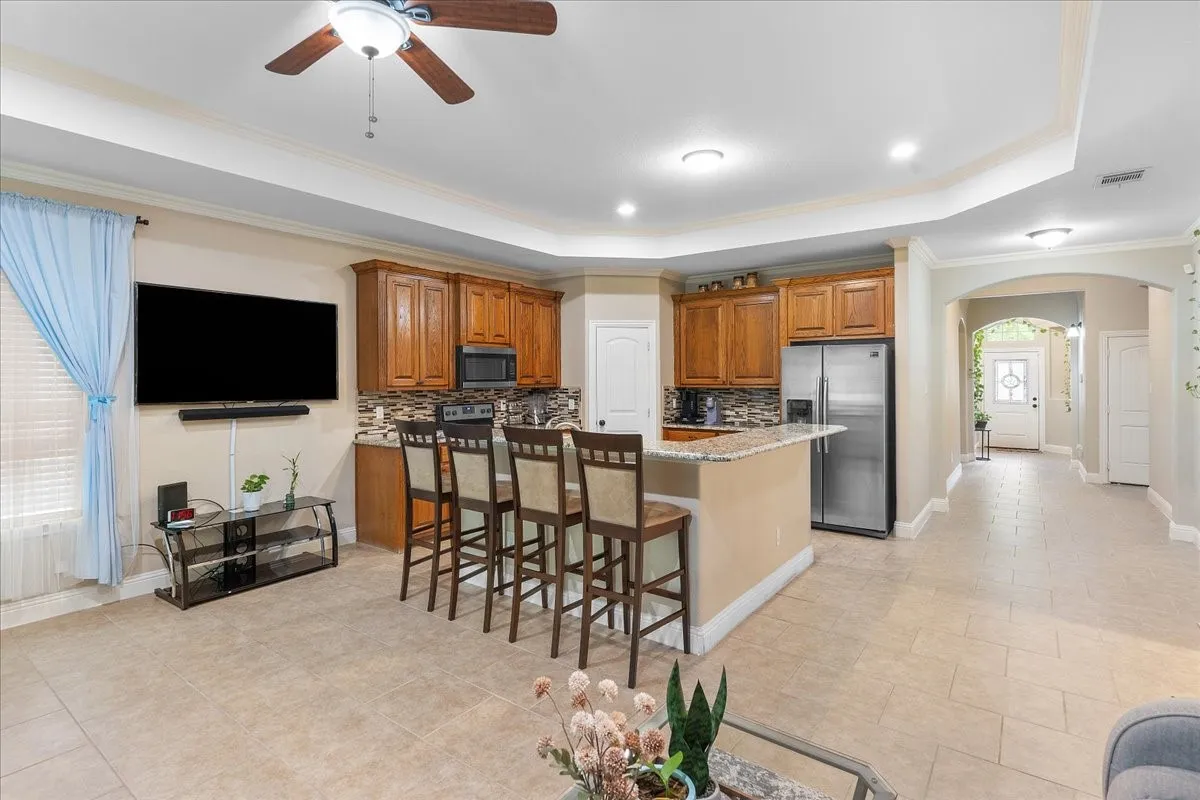 Single Family Residence For Sale in Cooke County , 502 Ritchey Street, Gainesville, Texas 76240, 4 Bedroom, 2 Bathroom, 2 Garage spaces, 2,079 Sqft, built in 2017, Preowned, mls#21256055, Real Estate Agent in Gainesville, Homes For Sale in Cooke county, Homes For Sale in Gainesville, Realtor in Gainesville Texas, Real Estate Brokerage Independent Realty Texas, Luminita Cordes Realtor