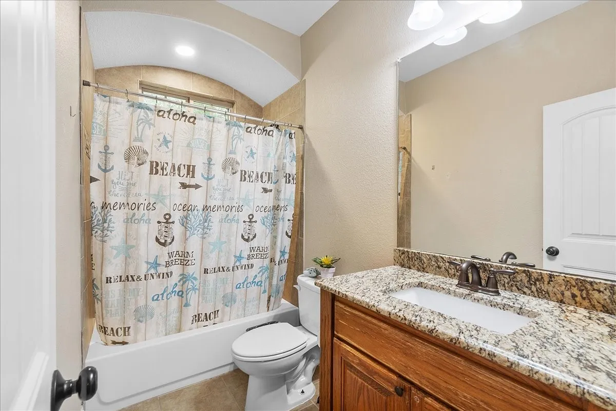 Single Family Residence For Sale in Cooke County , 502 Ritchey Street, Gainesville, Texas 76240, 4 Bedroom, 2 Bathroom, 2 Garage spaces, 2,079 Sqft, built in 2017, Preowned, mls#21256055, Real Estate Agent in Gainesville, Homes For Sale in Cooke county, Homes For Sale in Gainesville, Realtor in Gainesville Texas, Real Estate Brokerage Independent Realty Texas, Luminita Cordes Realtor