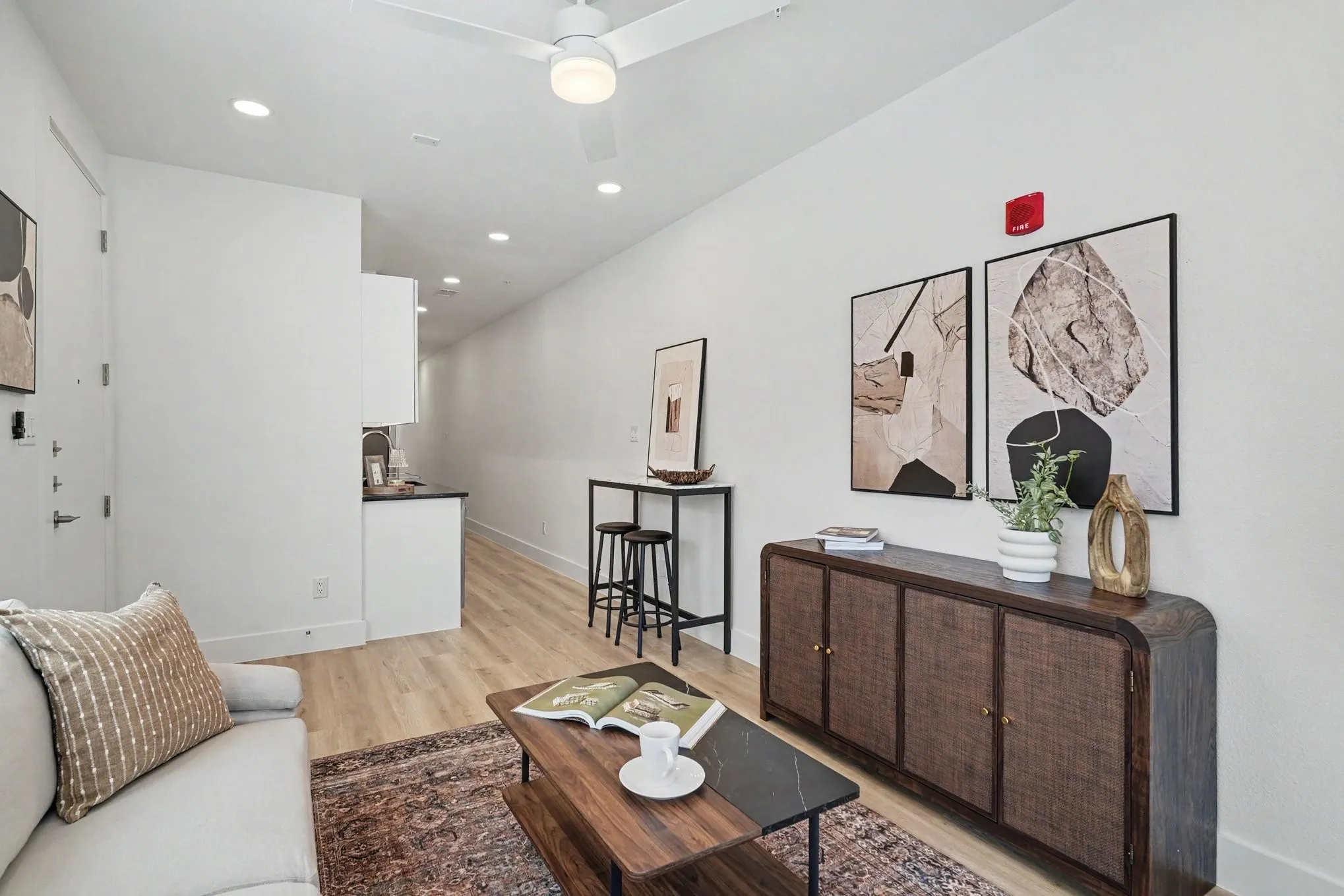 Apartment For Rent in Dallas County , 2217 N Fitzhugh Avenue 101, Dallas, Texas 75204, 1 Bedroom, 1 Bathroom, Garage spaces, 712 Sqft, built in 2026, New Construction - Complete, mls#21256640, Real Estate Agent in Dallas, Homes For Rent in Dallas county, Homes For Rent in Dallas, Realtor in Dallas Texas, Real Estate Brokerage Independent Realty Texas, Luminita Cordes Realtor