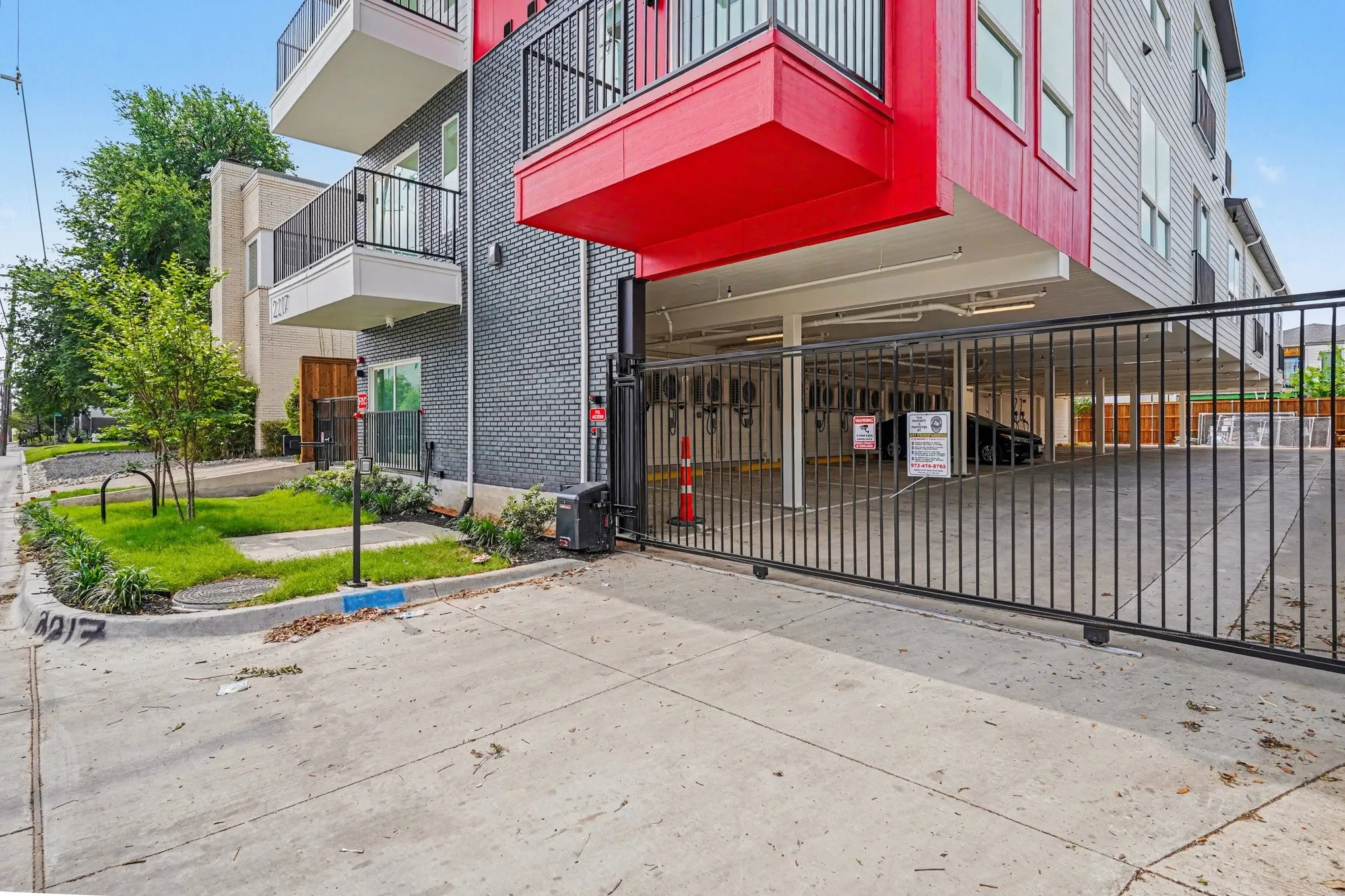 Apartment For Rent in Dallas County , 2217 N Fitzhugh Avenue 101, Dallas, Texas 75204, 1 Bedroom, 1 Bathroom, Garage spaces, 712 Sqft, built in 2026, New Construction - Complete, mls#21256640, Real Estate Agent in Dallas, Homes For Rent in Dallas county, Homes For Rent in Dallas, Realtor in Dallas Texas, Real Estate Brokerage Independent Realty Texas, Luminita Cordes Realtor