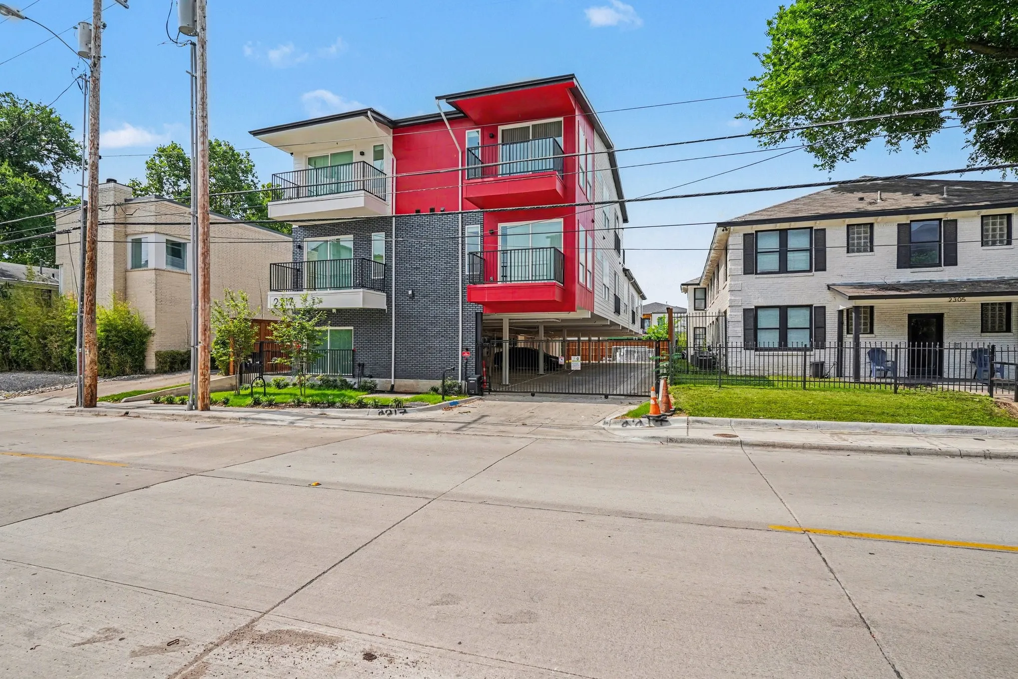 Apartment For Rent in Dallas County , 2217 N Fitzhugh Avenue 101, Dallas, Texas 75204, 1 Bedroom, 1 Bathroom, Garage spaces, 712 Sqft, built in 2026, New Construction - Complete, mls#21256640, Real Estate Agent in Dallas, Homes For Rent in Dallas county, Homes For Rent in Dallas, Realtor in Dallas Texas, Real Estate Brokerage Independent Realty Texas, Luminita Cordes Realtor