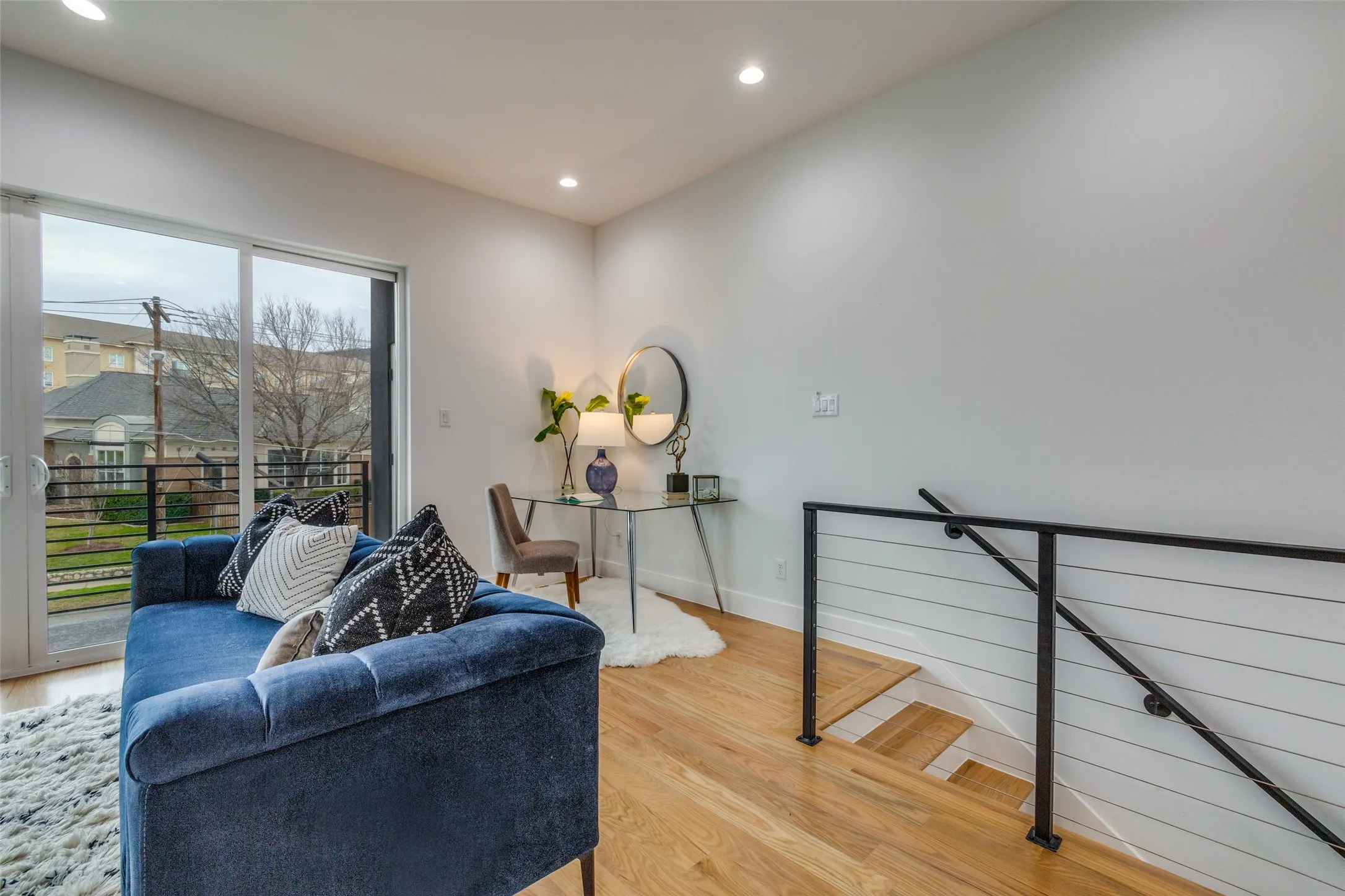 Townhouse For Rent in Dallas County , 2714 N Carroll Avenue 101, Dallas, Texas 75204, 3 Bedroom, 4 Bathroom, 2 Garage spaces, 2,199 Sqft, built in 2022, mls#21256645, Real Estate Agent in Dallas, Homes For Rent in Dallas county, Homes For Rent in Dallas, Realtor in Dallas Texas, Real Estate Brokerage Independent Realty Texas, Luminita Cordes Realtor