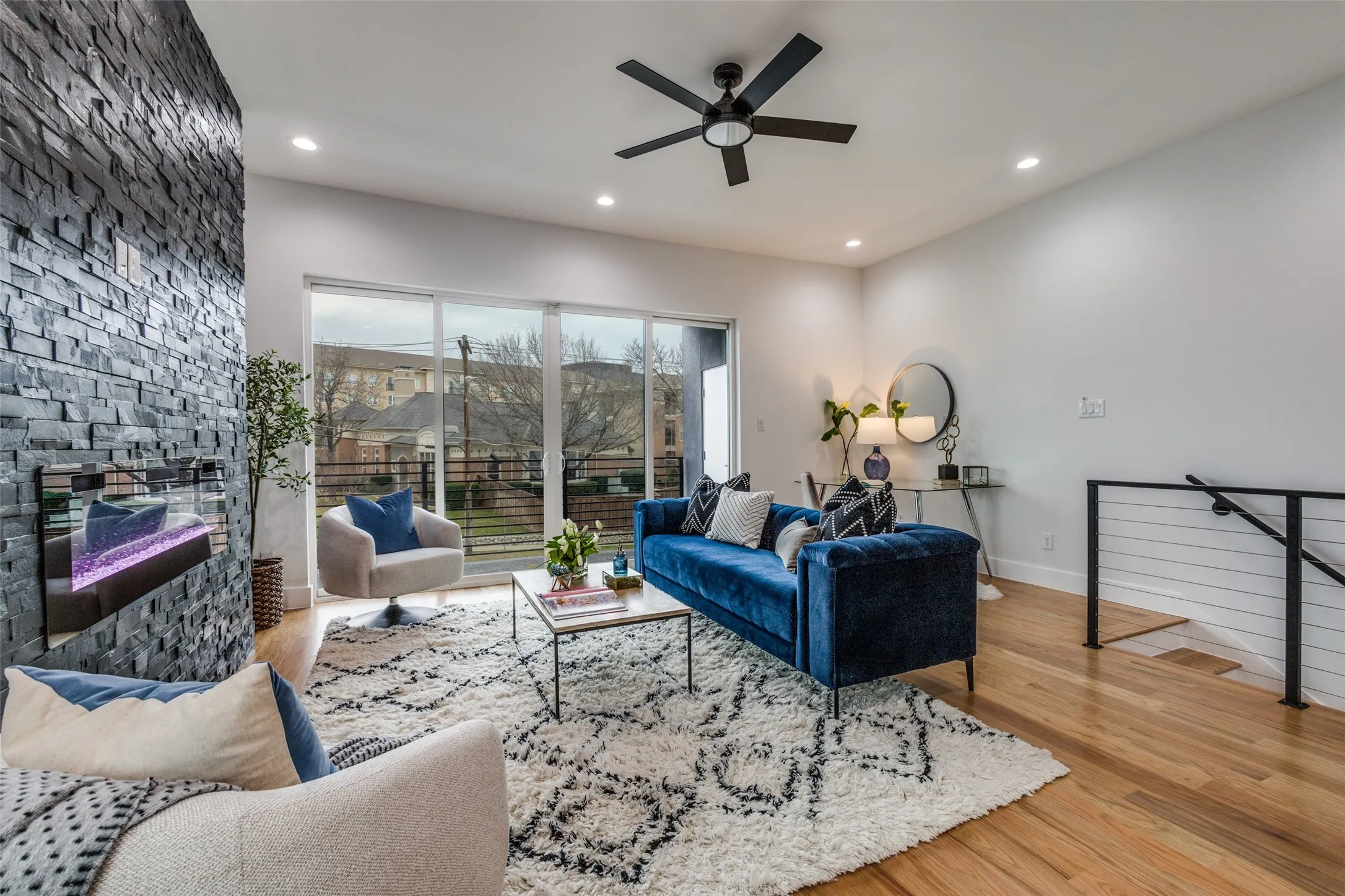 Townhouse For Rent in Dallas County , 2714 N Carroll Avenue 101, Dallas, Texas 75204, 3 Bedroom, 4 Bathroom, 2 Garage spaces, 2,199 Sqft, built in 2022, mls#21256645, Real Estate Agent in Dallas, Homes For Rent in Dallas county, Homes For Rent in Dallas, Realtor in Dallas Texas, Real Estate Brokerage Independent Realty Texas, Luminita Cordes Realtor
