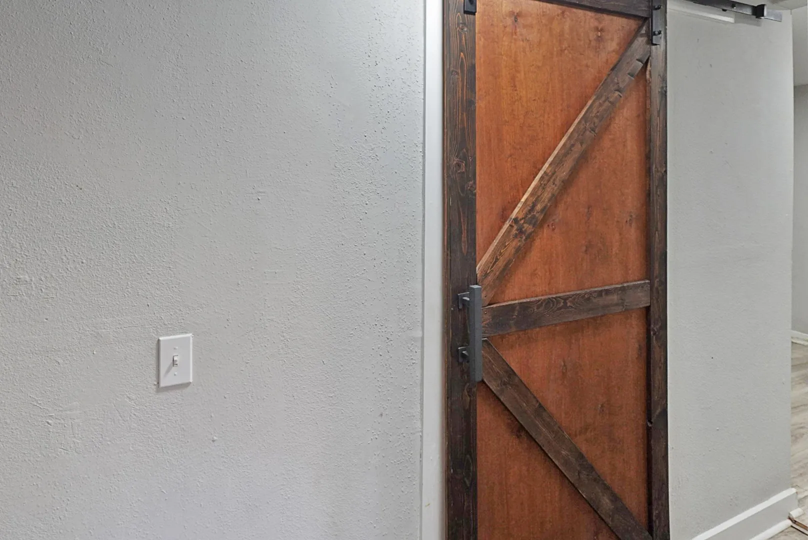 Single Family Residence For Sale in Comanche County , 241 W Ross Avenue, De Leon, Texas 76444, 5 Bedrooms, 3 Bathrooms, Garage spaces, 1,954 Sqft, built in 1920, Price $184,000, mls#21256647, Real Estate Agent in De Leon, Homes For Sale in Comanche county, Homes For Sale in De Leon, Realtor in De Leon Texas, Real Estate Brokerage Independent Realty Texas, Luminita Cordes Realtor