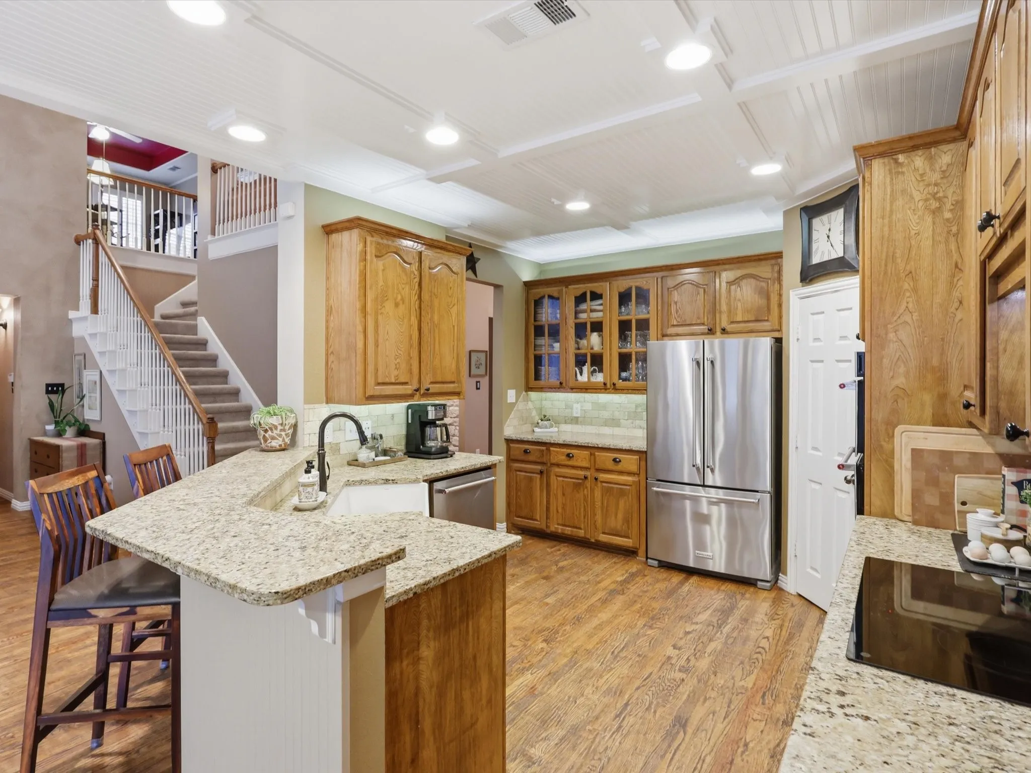 Stainless steel Kitchenaid appliances make meal prep a breeze.