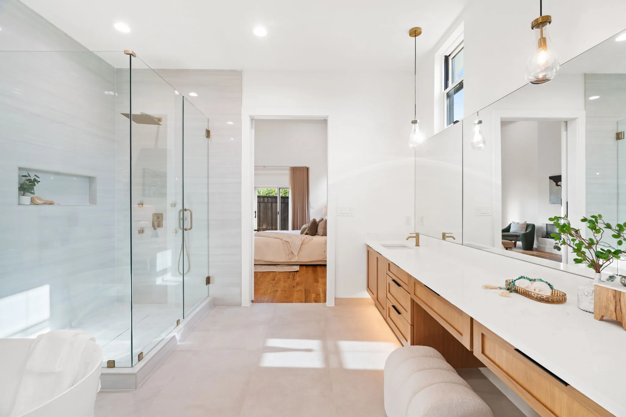 Single Family Residence For Sale in Dallas County , 3884 Cortez Drive, Dallas, Texas 75220, 5 Bedrooms, 6 Bathrooms, 2 Garage spaces, 4,745 Sqft, built in 2024, New Construction - Complete, Price $1,499,900, mls#21256663, Real Estate Agent in Dallas, Homes For Sale in Dallas county, Homes For Sale in Dallas, Realtor in Dallas Texas, Real Estate Brokerage Independent Realty Texas, Luminita Cordes Realtor