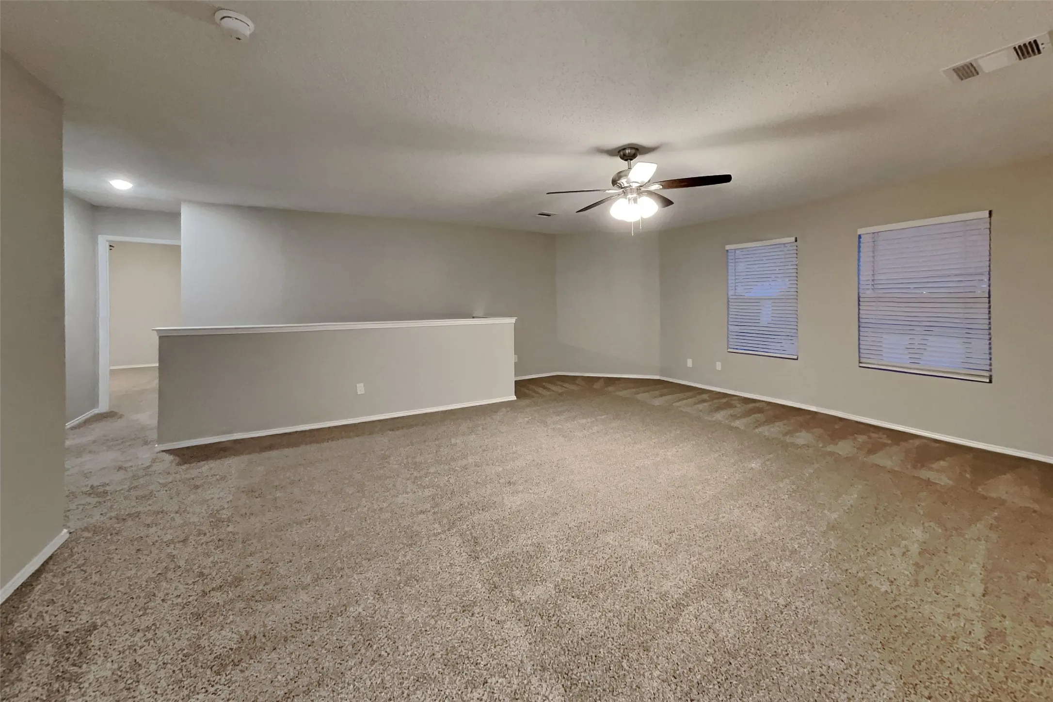 Single Family Residence For Rent in Rockwall County , 1516 Englewood Drive, Rockwall, Texas 75032, 5 Bedroom, 3 Bathroom, 2 Garage spaces, 2,945 Sqft, built in 2000, Preowned, mls#21256661, Real Estate Agent in Rockwall, Homes For Rent in Rockwall county, Homes For Rent in Rockwall, Realtor in Rockwall Texas, Real Estate Brokerage Independent Realty Texas, Luminita Cordes Realtor