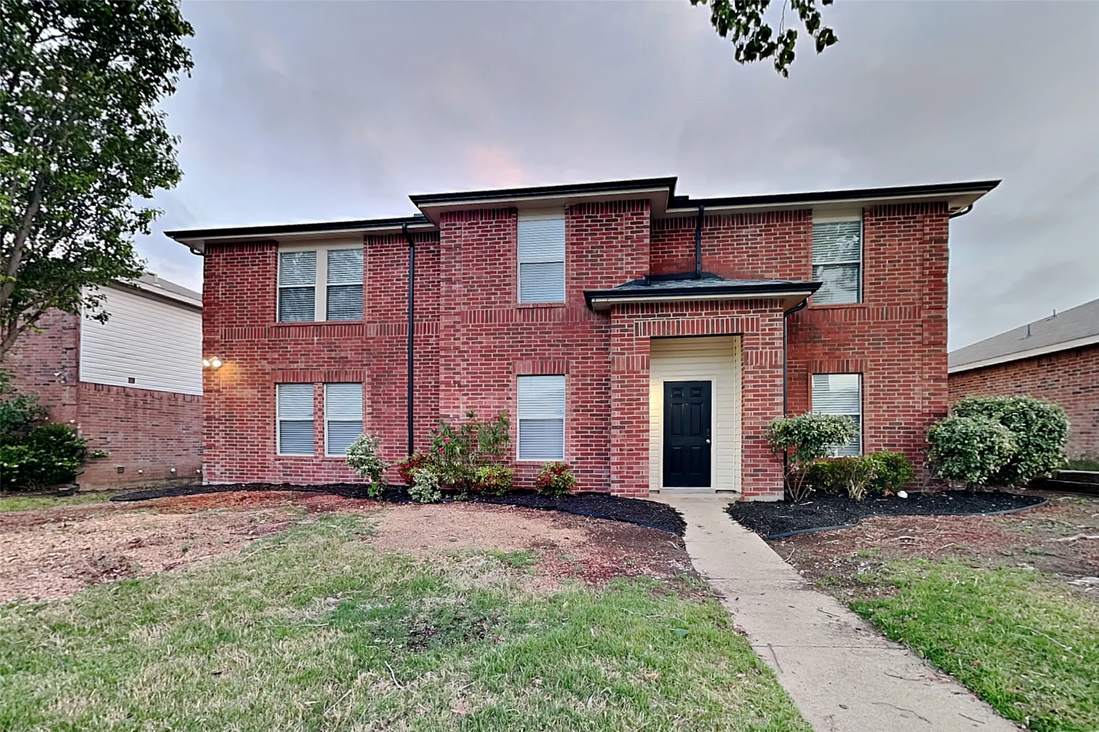 Single Family Residence For Rent in Rockwall County , 1516 Englewood Drive, Rockwall, Texas 75032, 5 Bedroom, 3 Bathroom, 2 Garage spaces, 2,945 Sqft, built in 2000, Preowned, mls#21256661, Real Estate Agent in Rockwall, Homes For Rent in Rockwall county, Homes For Rent in Rockwall, Realtor in Rockwall Texas, Real Estate Brokerage Independent Realty Texas, Luminita Cordes Realtor