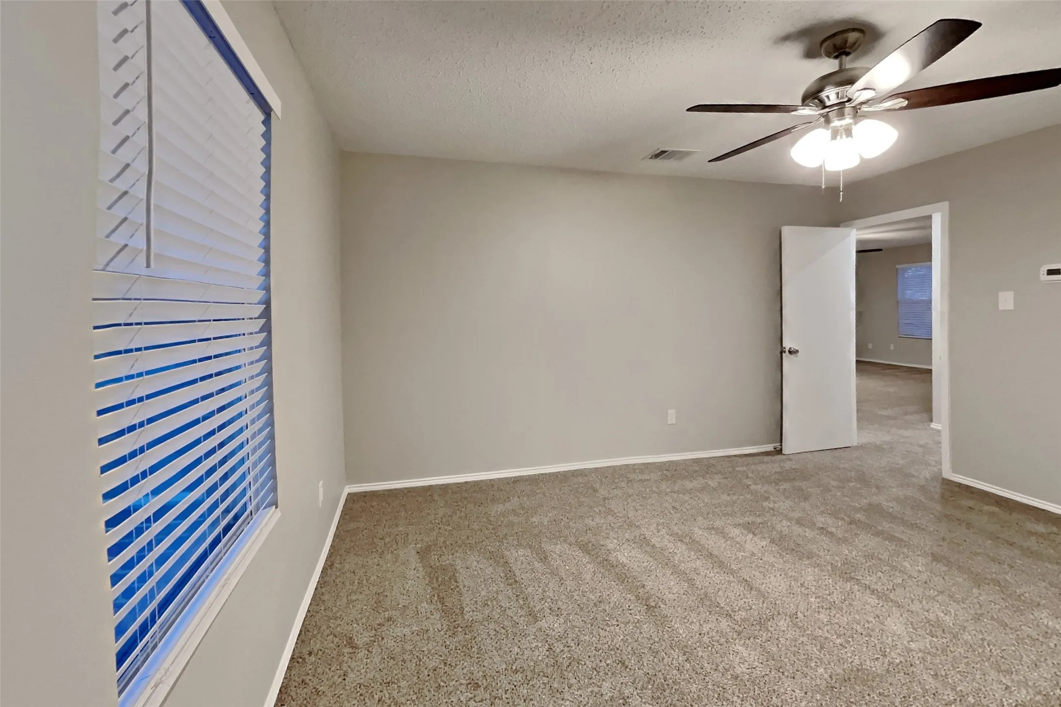 Single Family Residence For Rent in Rockwall County , 1516 Englewood Drive, Rockwall, Texas 75032, 5 Bedroom, 3 Bathroom, 2 Garage spaces, 2,945 Sqft, built in 2000, Preowned, mls#21256661, Real Estate Agent in Rockwall, Homes For Rent in Rockwall county, Homes For Rent in Rockwall, Realtor in Rockwall Texas, Real Estate Brokerage Independent Realty Texas, Luminita Cordes Realtor