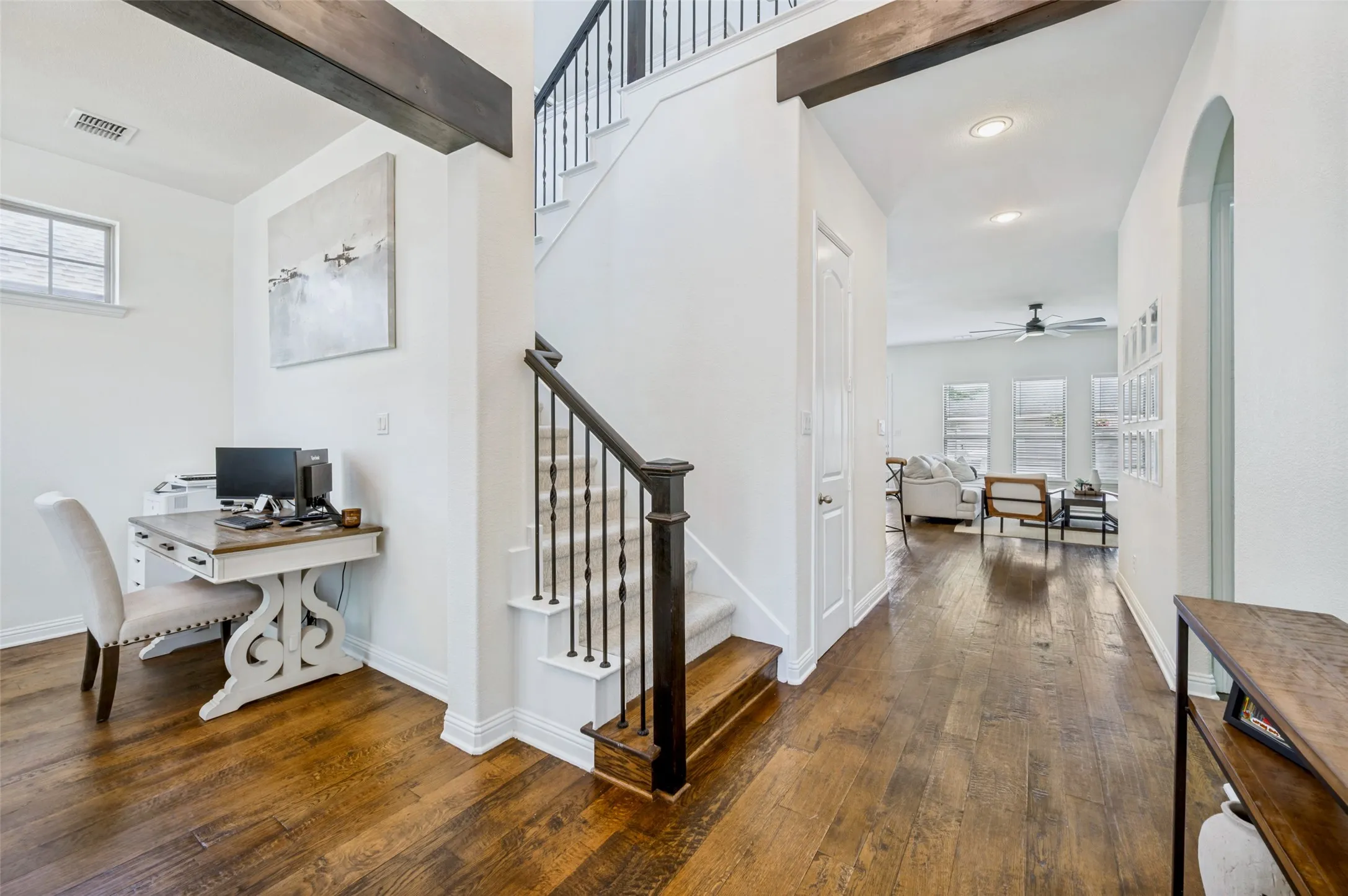 Single Family Residence For Rent in Denton County , 851 Forest Street, Little Elm, Texas 76227, 4 Bedroom, 3 Bathroom, 2 Garage spaces, 2,631 Sqft, built in 2016, Preowned, Price $3,500, mls#21256478, Real Estate Agent in Little Elm, Homes For Rent in Denton county, Homes For Rent in Little Elm, Realtor in Little Elm Texas, Real Estate Brokerage Independent Realty Texas, Luminita Cordes Realtor