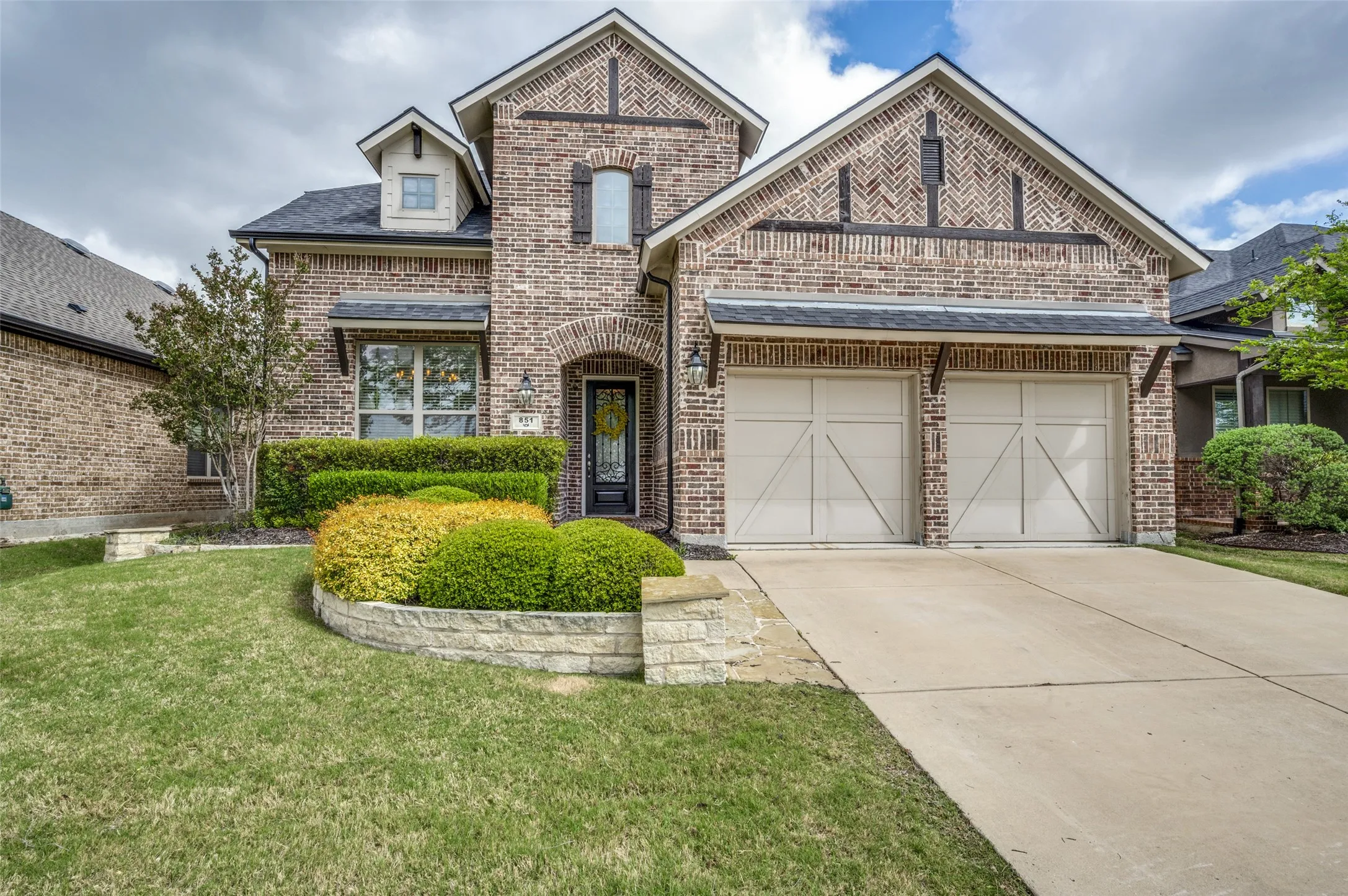Single Family Residence For Rent in Denton County , 851 Forest Street, Little Elm, Texas 76227, 4 Bedroom, 3 Bathroom, 2 Garage spaces, 2,631 Sqft, built in 2016, Preowned, Price $3,500, mls#21256478, Real Estate Agent in Little Elm, Homes For Rent in Denton county, Homes For Rent in Little Elm, Realtor in Little Elm Texas, Real Estate Brokerage Independent Realty Texas, Luminita Cordes Realtor