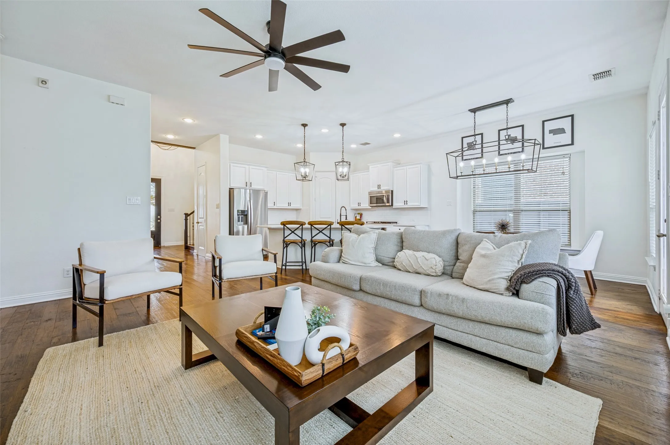 Single Family Residence For Rent in Denton County , 851 Forest Street, Little Elm, Texas 76227, 4 Bedroom, 3 Bathroom, 2 Garage spaces, 2,631 Sqft, built in 2016, Preowned, Price $3,500, mls#21256478, Real Estate Agent in Little Elm, Homes For Rent in Denton county, Homes For Rent in Little Elm, Realtor in Little Elm Texas, Real Estate Brokerage Independent Realty Texas, Luminita Cordes Realtor