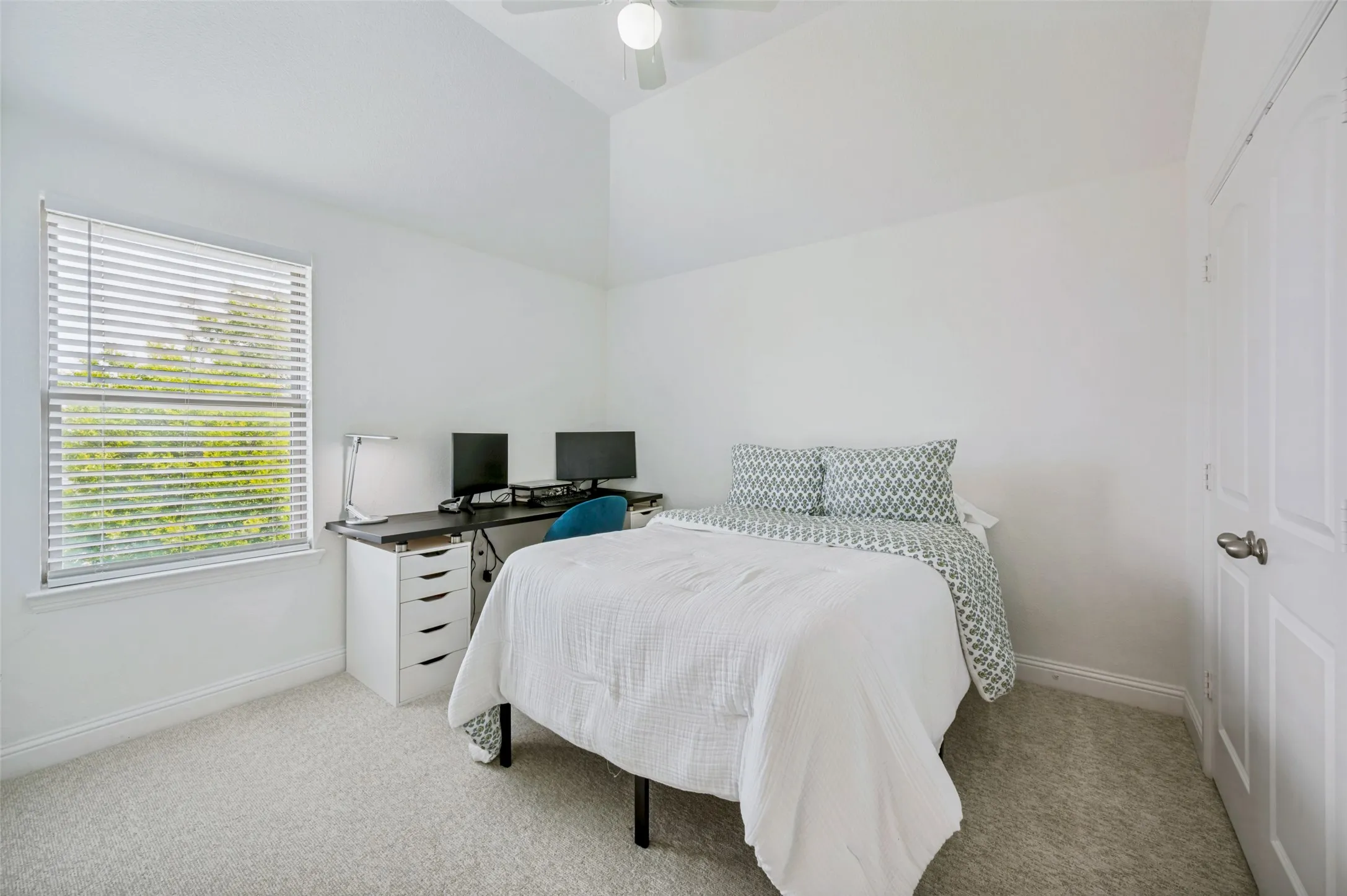 Single Family Residence For Rent in Denton County , 851 Forest Street, Little Elm, Texas 76227, 4 Bedroom, 3 Bathroom, 2 Garage spaces, 2,631 Sqft, built in 2016, Preowned, Price $3,500, mls#21256478, Real Estate Agent in Little Elm, Homes For Rent in Denton county, Homes For Rent in Little Elm, Realtor in Little Elm Texas, Real Estate Brokerage Independent Realty Texas, Luminita Cordes Realtor