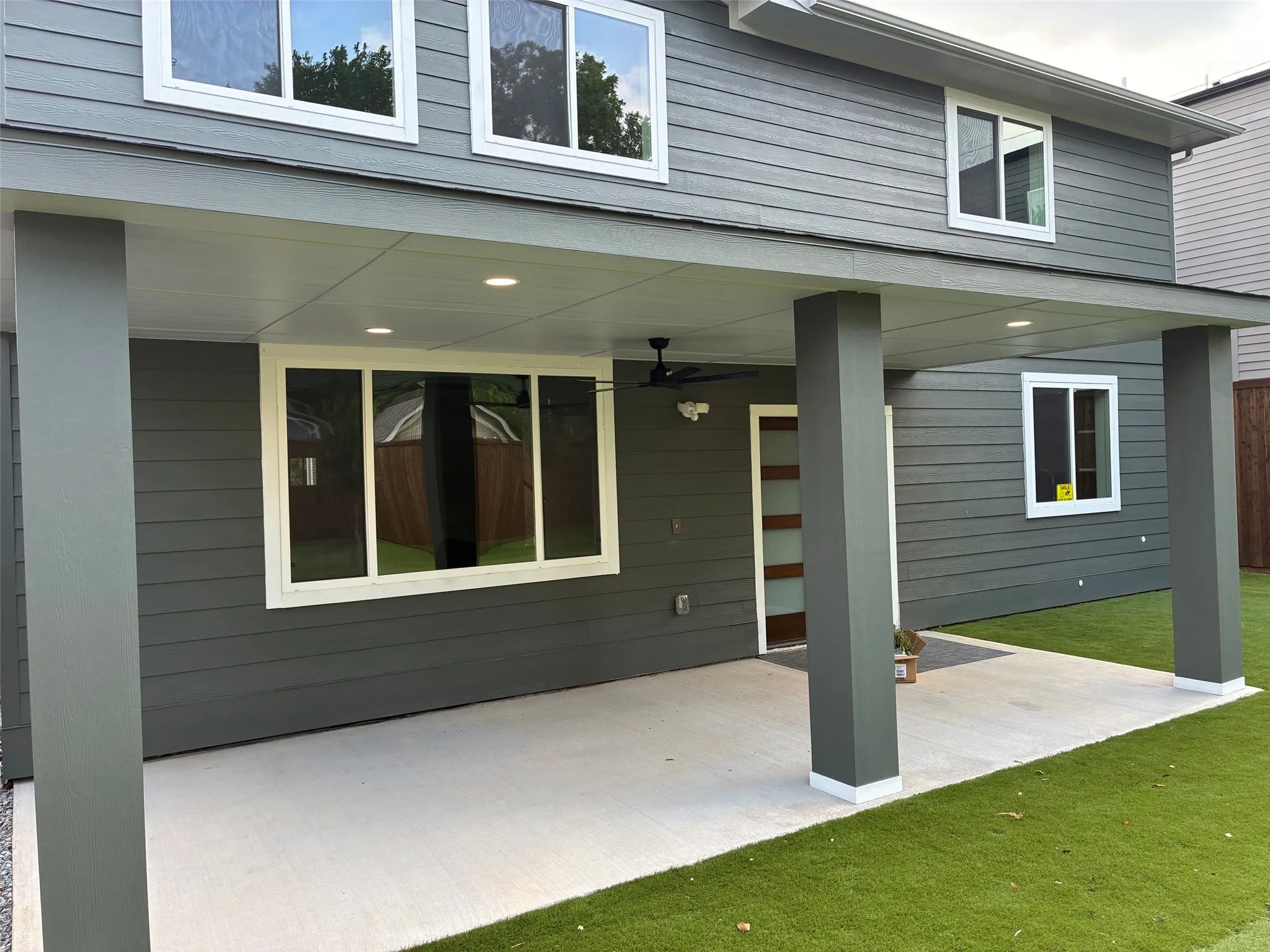 Single Family Residence For Sale in Dallas County , 1018 Grandview Avenue, Dallas, Texas 75223, 5 Bedroom, 4 Bathroom, 2 Garage spaces, 3,300 Sqft, built in 2025, New Construction - Complete, mls#21251059, Real Estate Agent in Dallas, Homes For Sale in Dallas county, Homes For Sale in Dallas, Realtor in Dallas Texas, Real Estate Brokerage Independent Realty Texas, Luminita Cordes Realtor