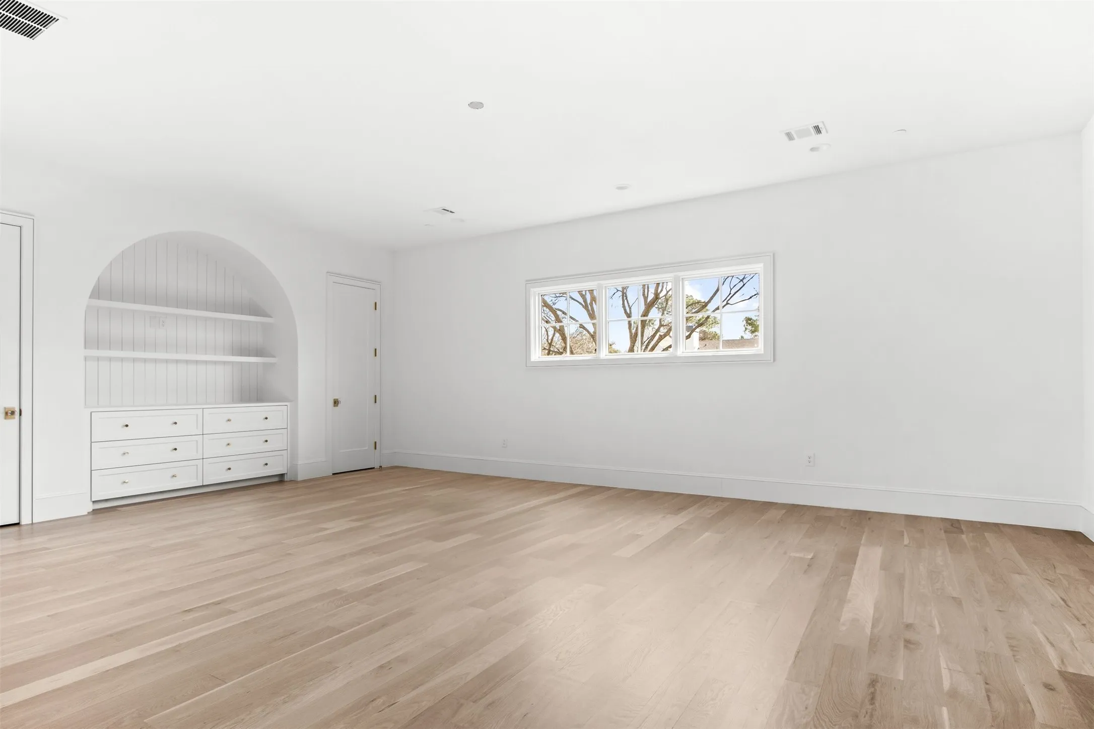 Single Family Residence For Sale in Dallas County , 5812 Preston Haven Drive, Dallas, Texas 75230, 6 Bedroom, 8 Bathroom, 3 Garage spaces, 6,630 Sqft, built in 2026, New Construction - Complete, mls#21255452, Real Estate Agent in Dallas, Homes For Sale in Dallas county, Homes For Sale in Dallas, Realtor in Dallas Texas, Real Estate Brokerage Independent Realty Texas, Luminita Cordes Realtor