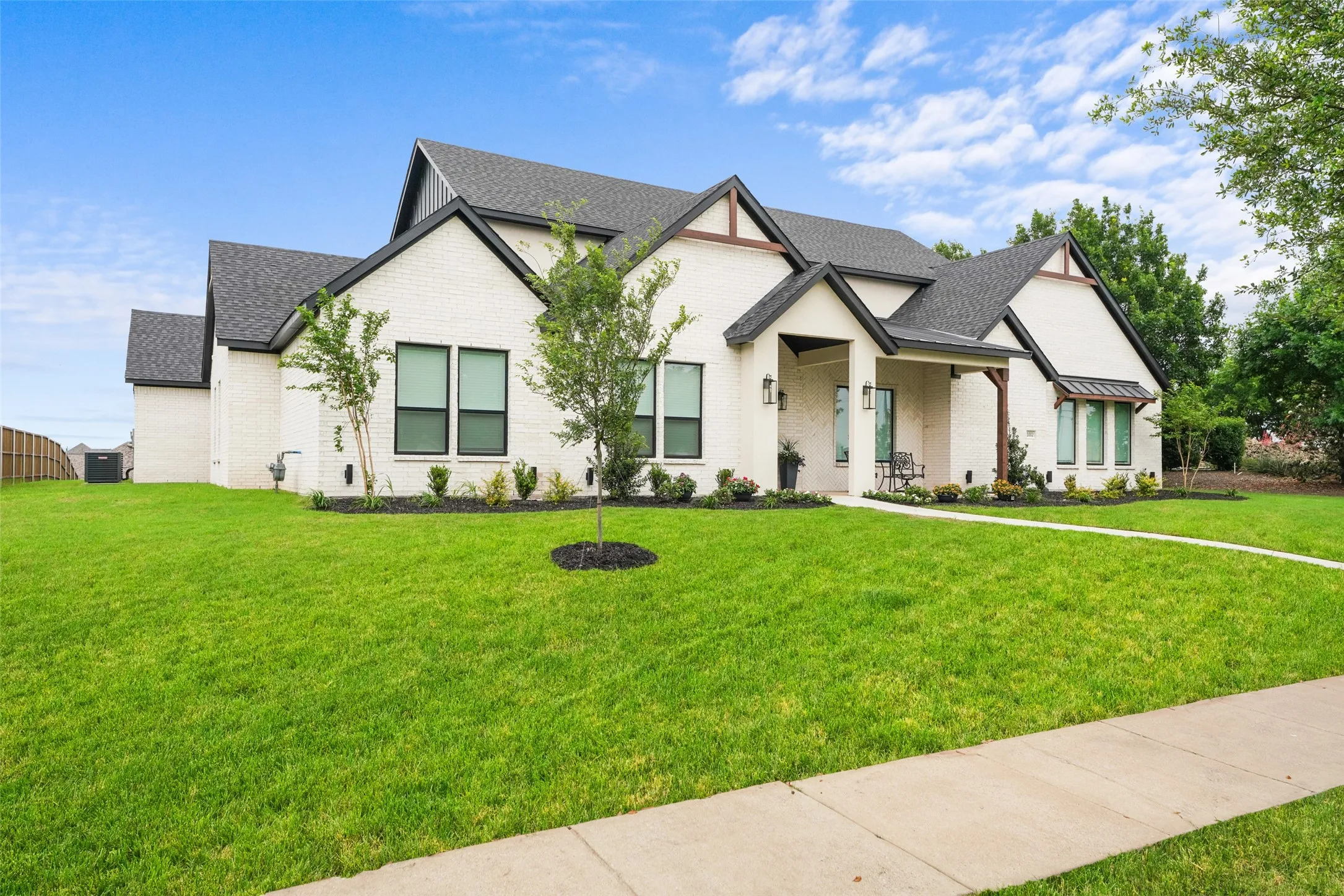 Single Family Residence For Sale in Kaufman County , 1002 Devonshire Drive N, Forney, Texas 75126, 4 Bedroom, 5 Bathroom, 3 Garage spaces, 3,450 Sqft, built in 2026, New Construction - Complete, mls#21255903, Real Estate Agent in Forney, Homes For Sale in Kaufman county, Homes For Sale in Forney, Realtor in Forney Texas, Real Estate Brokerage Independent Realty Texas, Luminita Cordes Realtor
