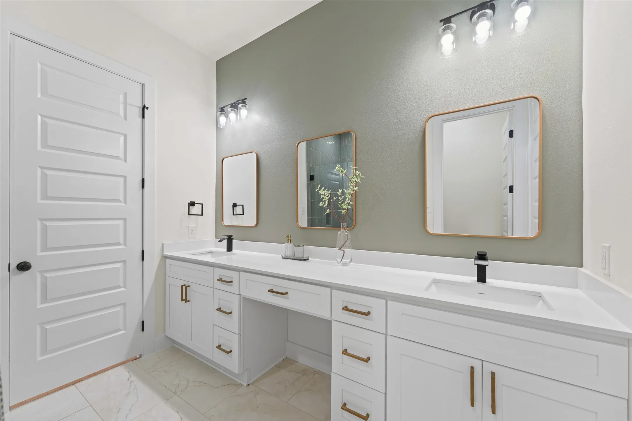Single Family Residence For Sale in Kaufman County , 1002 Devonshire Drive N, Forney, Texas 75126, 4 Bedroom, 5 Bathroom, 3 Garage spaces, 3,450 Sqft, built in 2026, New Construction - Complete, mls#21255903, Real Estate Agent in Forney, Homes For Sale in Kaufman county, Homes For Sale in Forney, Realtor in Forney Texas, Real Estate Brokerage Independent Realty Texas, Luminita Cordes Realtor