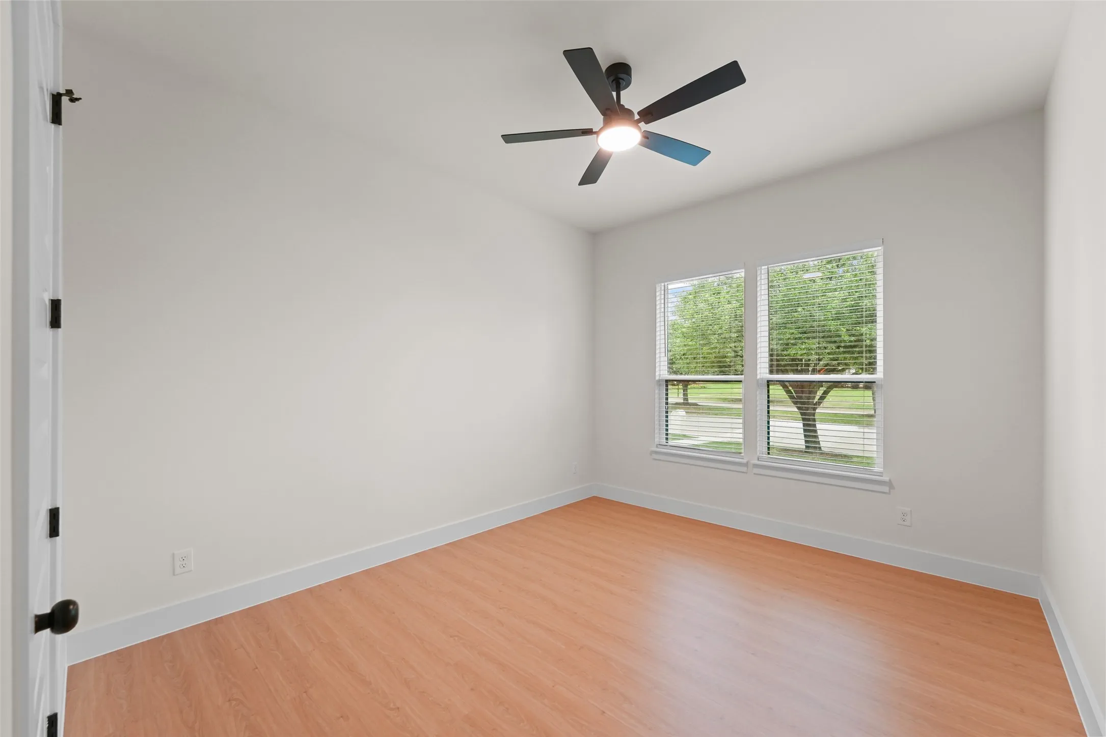 Single Family Residence For Sale in Kaufman County , 1002 Devonshire Drive N, Forney, Texas 75126, 4 Bedroom, 5 Bathroom, 3 Garage spaces, 3,450 Sqft, built in 2026, New Construction - Complete, mls#21255903, Real Estate Agent in Forney, Homes For Sale in Kaufman county, Homes For Sale in Forney, Realtor in Forney Texas, Real Estate Brokerage Independent Realty Texas, Luminita Cordes Realtor