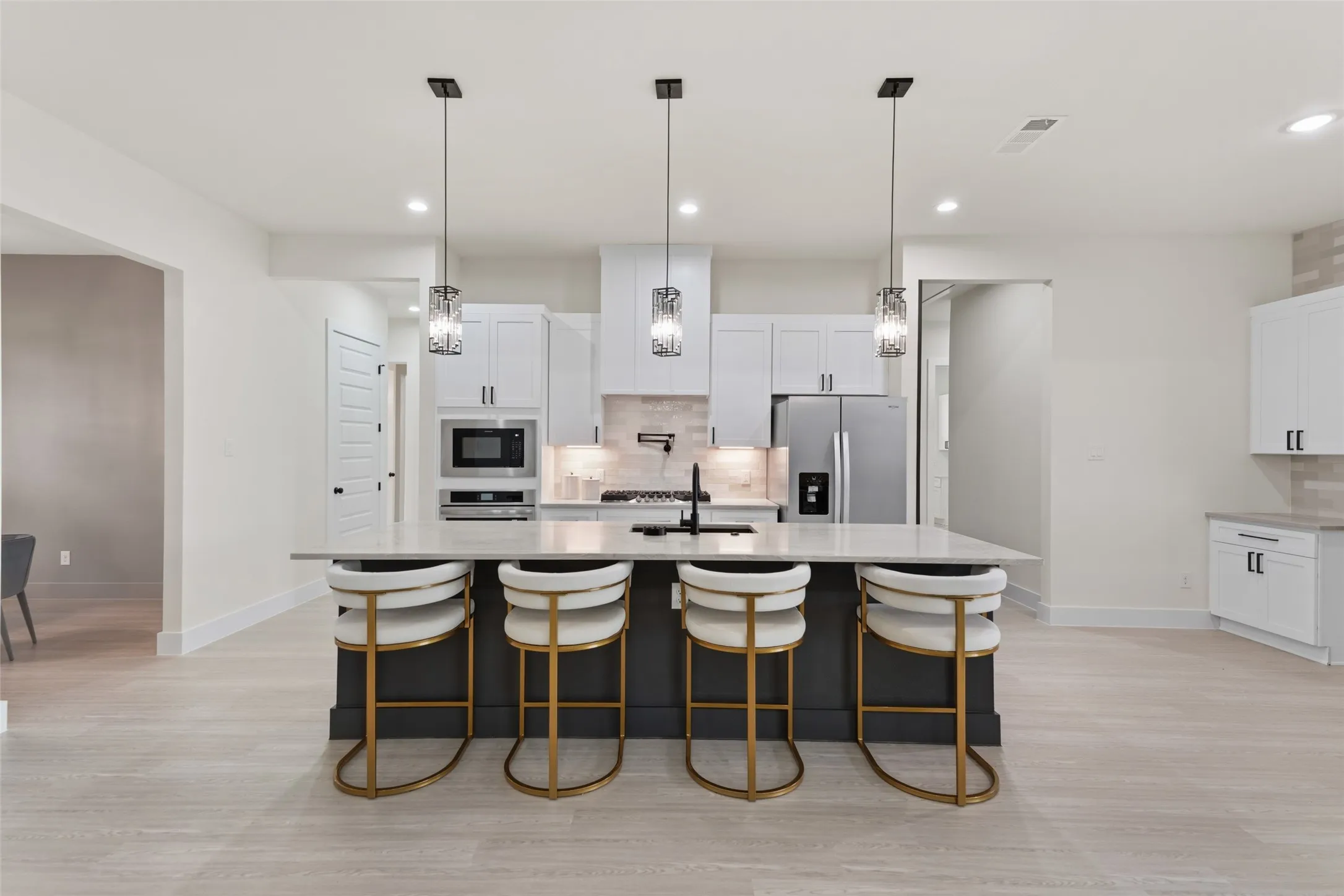 Single Family Residence For Sale in Kaufman County , 1018 Devonshire Drive N, Forney, Texas 75126, 4 Bedroom, 4 Bathroom, 3 Garage spaces, 3,197 Sqft, built in 2026, New Construction - Complete, mls#21255973, Real Estate Agent in Forney, Homes For Sale in Kaufman county, Homes For Sale in Forney, Realtor in Forney Texas, Real Estate Brokerage Independent Realty Texas, Luminita Cordes Realtor