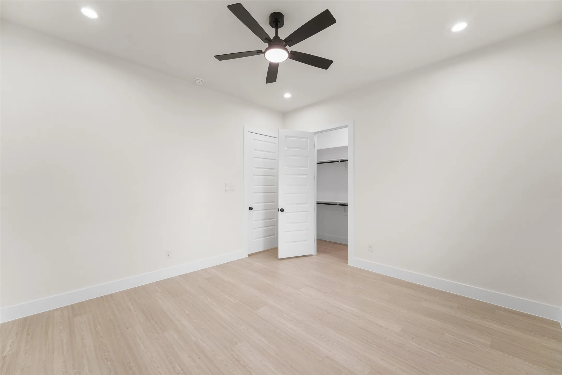 Single Family Residence For Sale in Kaufman County , 1018 Devonshire Drive N, Forney, Texas 75126, 4 Bedroom, 4 Bathroom, 3 Garage spaces, 3,197 Sqft, built in 2026, New Construction - Complete, mls#21255973, Real Estate Agent in Forney, Homes For Sale in Kaufman county, Homes For Sale in Forney, Realtor in Forney Texas, Real Estate Brokerage Independent Realty Texas, Luminita Cordes Realtor
