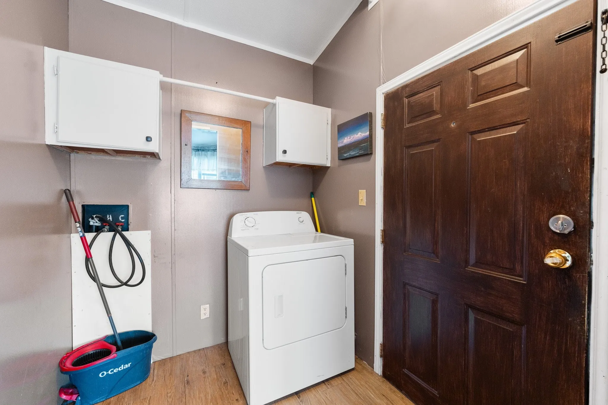 Mobile Home For Sale in Somervell County , 6677 County Road 2008, Glen Rose, Texas 76043, 3 Bedroom, 2 Bathroom, Garage spaces, 1,412 Sqft, built in 1989, mls#21256457, Real Estate Agent in Glen Rose, Homes For Sale in Somervell county, Homes For Sale in Glen Rose, Realtor in Glen Rose Texas, Real Estate Brokerage Independent Realty Texas, Luminita Cordes Realtor