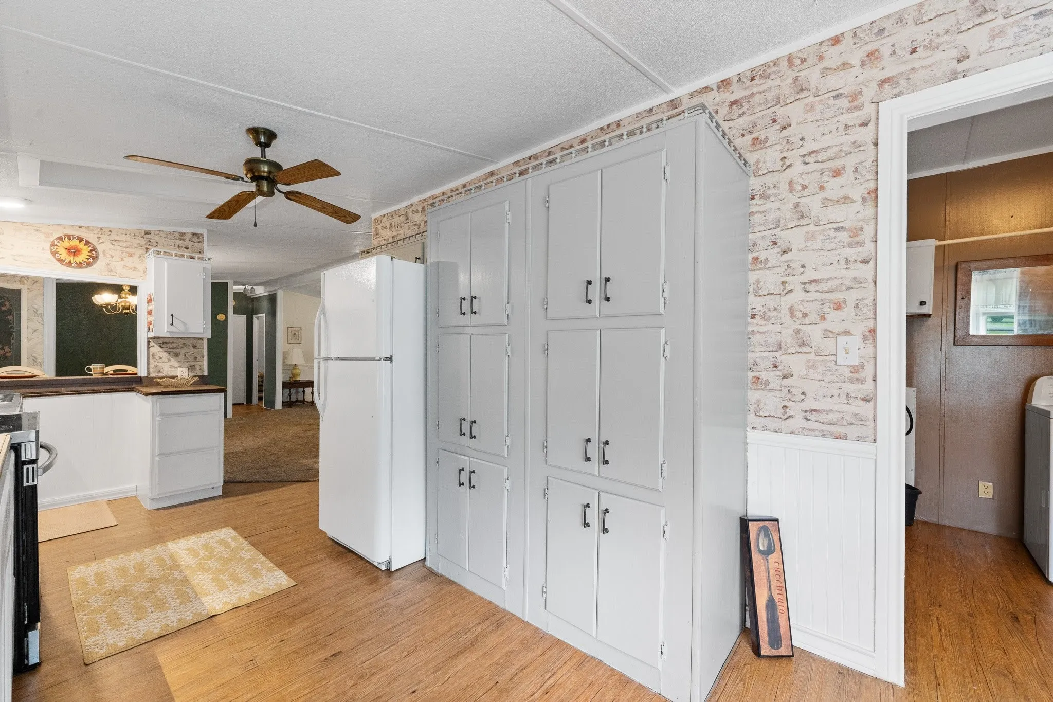 Mobile Home For Sale in Somervell County , 6677 County Road 2008, Glen Rose, Texas 76043, 3 Bedroom, 2 Bathroom, Garage spaces, 1,412 Sqft, built in 1989, mls#21256457, Real Estate Agent in Glen Rose, Homes For Sale in Somervell county, Homes For Sale in Glen Rose, Realtor in Glen Rose Texas, Real Estate Brokerage Independent Realty Texas, Luminita Cordes Realtor