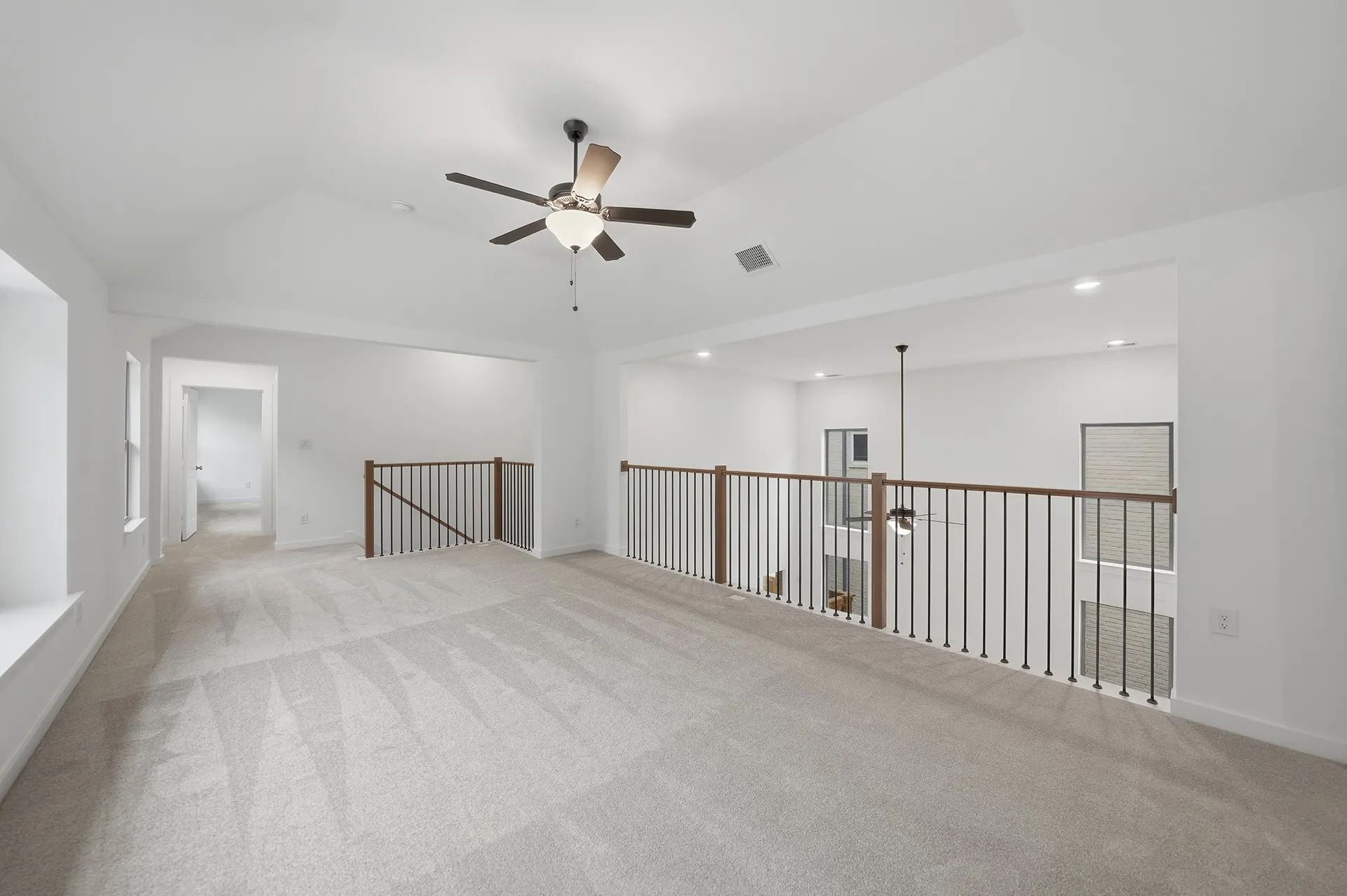 Single Family Residence For Sale in Collin County , 716 Kendall Lane, Celina, Texas 75009, 4 Bedroom, 3 Bathroom, 2 Garage spaces, 2,930 Sqft, built in 2025, New Construction - Complete, Price $619,000, mls#21256709, Real Estate Agent in Celina, Homes For Sale in Collin county, Homes For Sale in Celina, Realtor in Celina Texas, Real Estate Brokerage Independent Realty Texas, Luminita Cordes Realtor